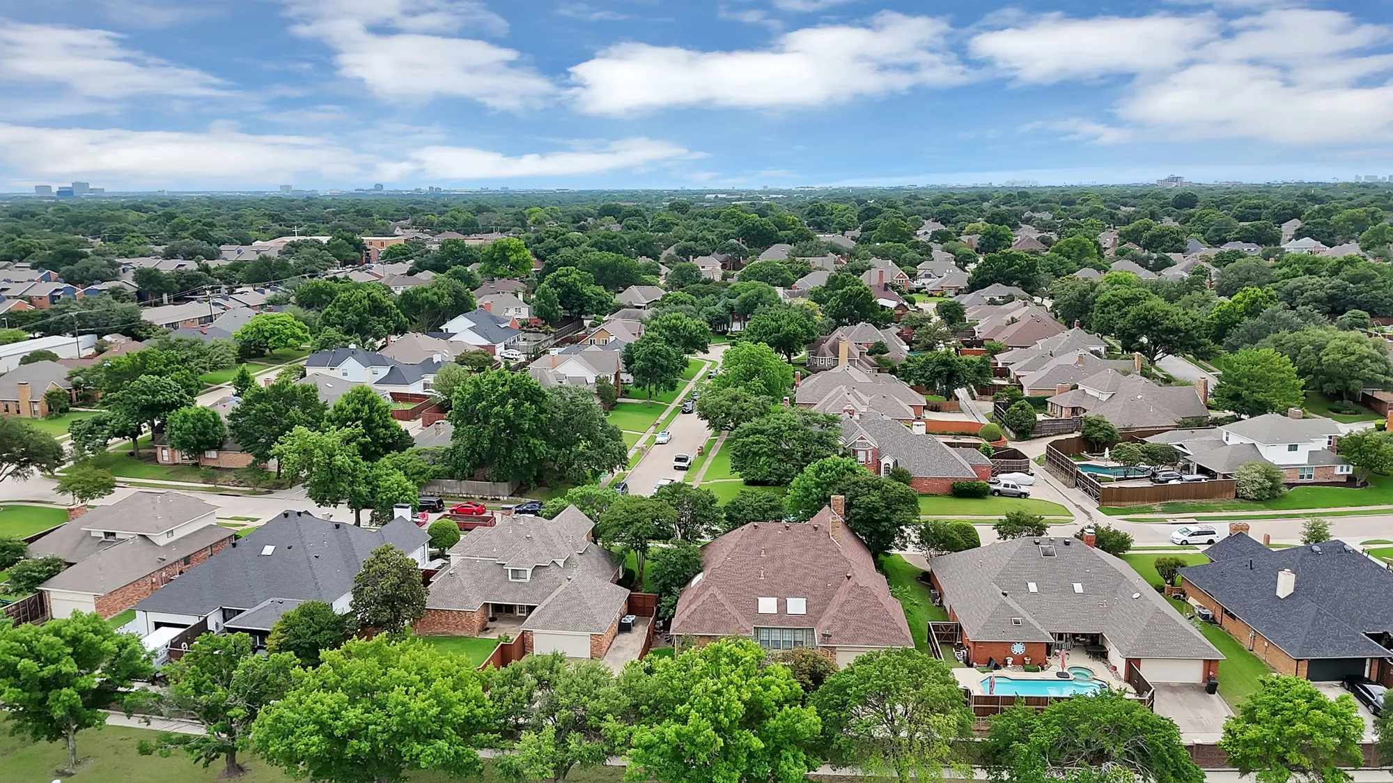 Single Family Residence For Rent in Collin County , 3220 Steven Drive, Plano, Texas 75023, 4 Bedroom, 2 Bathroom, 2 Garage spaces, 2,787 Sqft, built in 1979, mls#21389576, Real Estate Agent in Plano, Homes For Rent in Collin county, Homes For Rent in Plano, Realtor in Plano Texas, Real Estate Brokerage Independent Realty Texas, Luminita Cordes Realtor