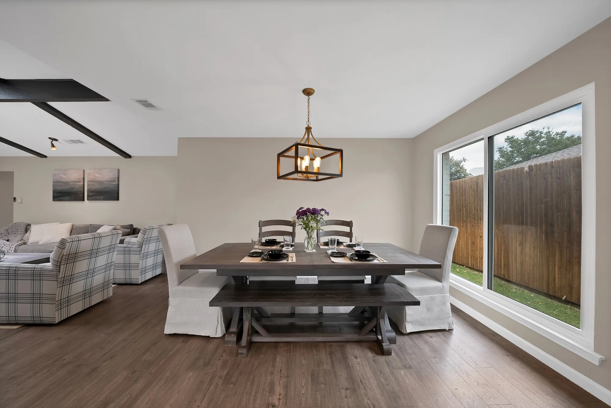 Single Family Residence For Rent in Collin County , 3220 Steven Drive, Plano, Texas 75023, 4 Bedroom, 2 Bathroom, 2 Garage spaces, 2,787 Sqft, built in 1979, mls#21389576, Real Estate Agent in Plano, Homes For Rent in Collin county, Homes For Rent in Plano, Realtor in Plano Texas, Real Estate Brokerage Independent Realty Texas, Luminita Cordes Realtor