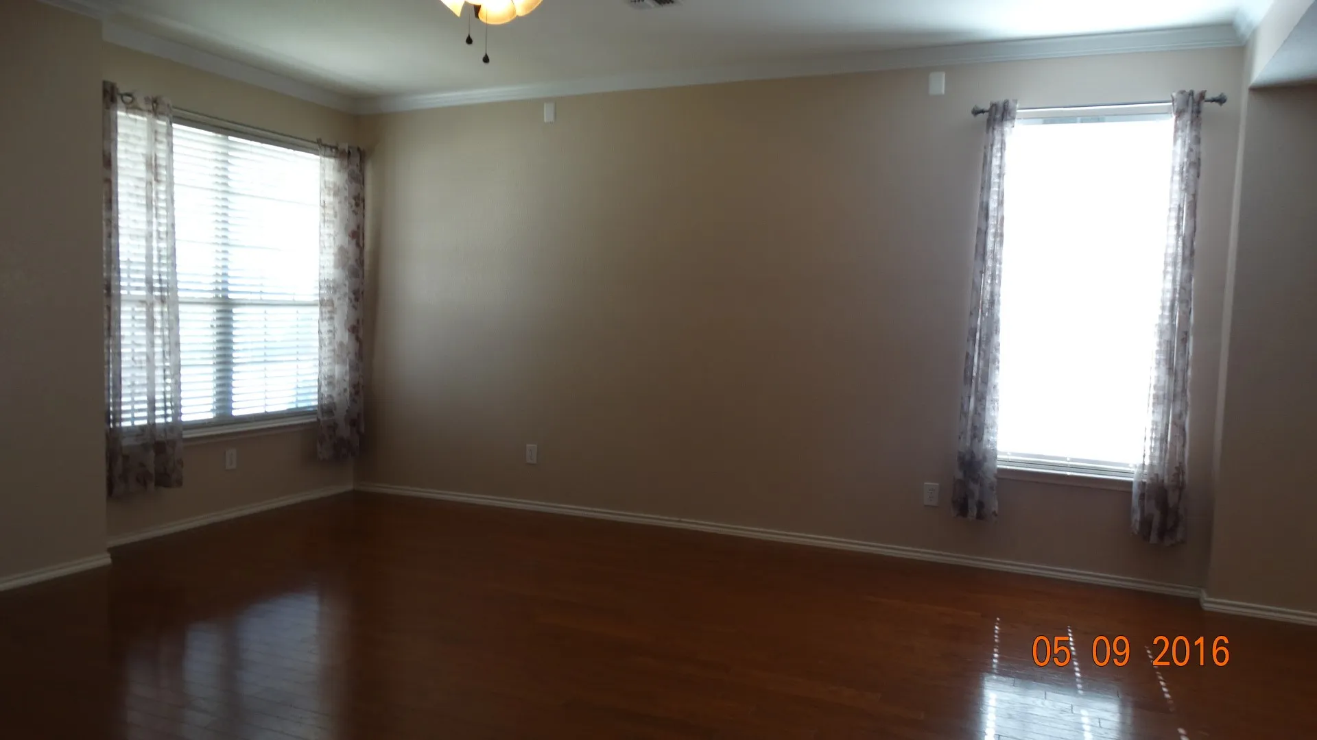 Single Family Residence For Rent in Denton County , 2681 Calmwater Drive, Little Elm, Texas 75068, 4 Bedroom, 3 Bathroom, 2 Garage spaces, 2,546 Sqft, built in 2005, mls#21390322, Real Estate Agent in Little Elm, Homes For Rent in Denton county, Homes For Rent in Little Elm, Realtor in Little Elm Texas, Real Estate Brokerage Independent Realty Texas, Luminita Cordes Realtor