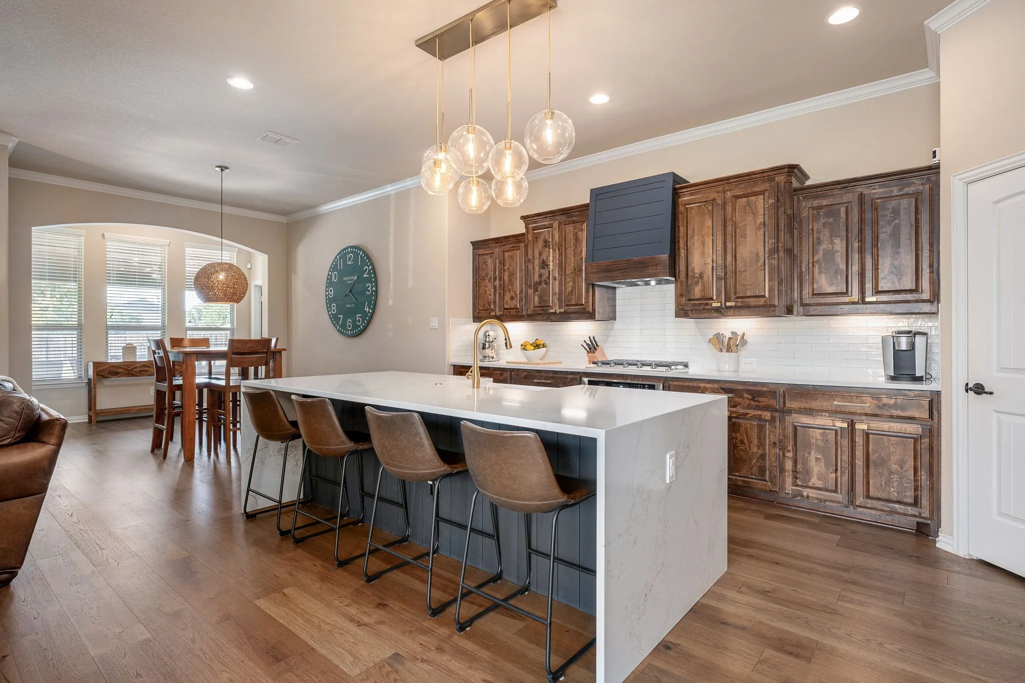 Single Family Residence For Sale in Denton County , 1412 Sundown Drive, Flower Mound, Texas 75028, 4 Bedroom, 3 Bathroom, 3 Garage spaces, 2,975 Sqft, built in 2012, mls#21390323, Real Estate Agent in Flower Mound, Homes For Sale in Denton county, Homes For Sale in Flower Mound, Realtor in Flower Mound Texas, Real Estate Brokerage Independent Realty Texas, Luminita Cordes Realtor