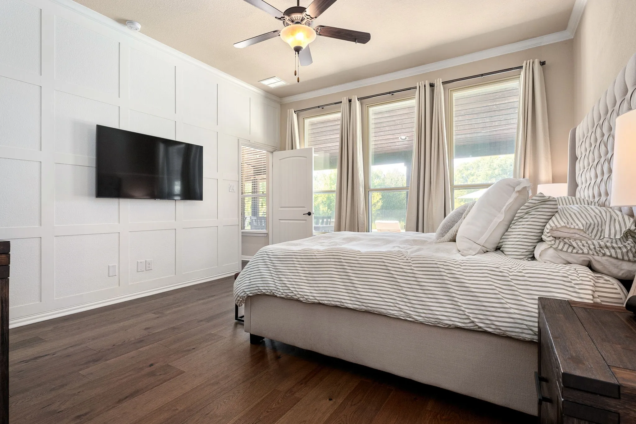 Single Family Residence For Sale in Denton County , 1412 Sundown Drive, Flower Mound, Texas 75028, 4 Bedroom, 3 Bathroom, 3 Garage spaces, 2,975 Sqft, built in 2012, mls#21390323, Real Estate Agent in Flower Mound, Homes For Sale in Denton county, Homes For Sale in Flower Mound, Realtor in Flower Mound Texas, Real Estate Brokerage Independent Realty Texas, Luminita Cordes Realtor