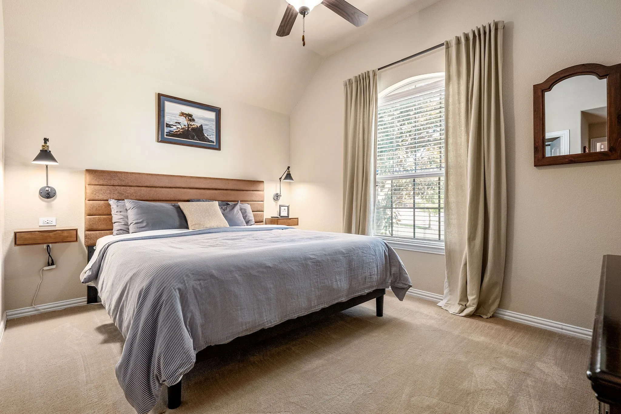 Single Family Residence For Sale in Denton County , 1412 Sundown Drive, Flower Mound, Texas 75028, 4 Bedroom, 3 Bathroom, 3 Garage spaces, 2,975 Sqft, built in 2012, mls#21390323, Real Estate Agent in Flower Mound, Homes For Sale in Denton county, Homes For Sale in Flower Mound, Realtor in Flower Mound Texas, Real Estate Brokerage Independent Realty Texas, Luminita Cordes Realtor