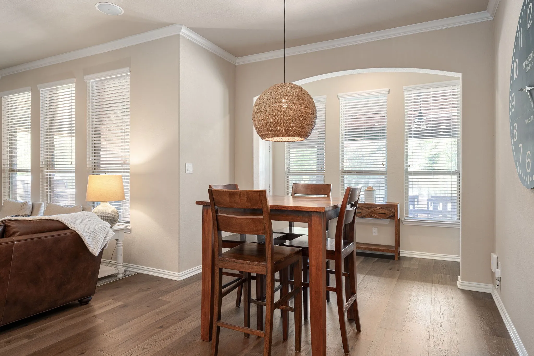 Single Family Residence For Sale in Denton County , 1412 Sundown Drive, Flower Mound, Texas 75028, 4 Bedroom, 3 Bathroom, 3 Garage spaces, 2,975 Sqft, built in 2012, mls#21390323, Real Estate Agent in Flower Mound, Homes For Sale in Denton county, Homes For Sale in Flower Mound, Realtor in Flower Mound Texas, Real Estate Brokerage Independent Realty Texas, Luminita Cordes Realtor