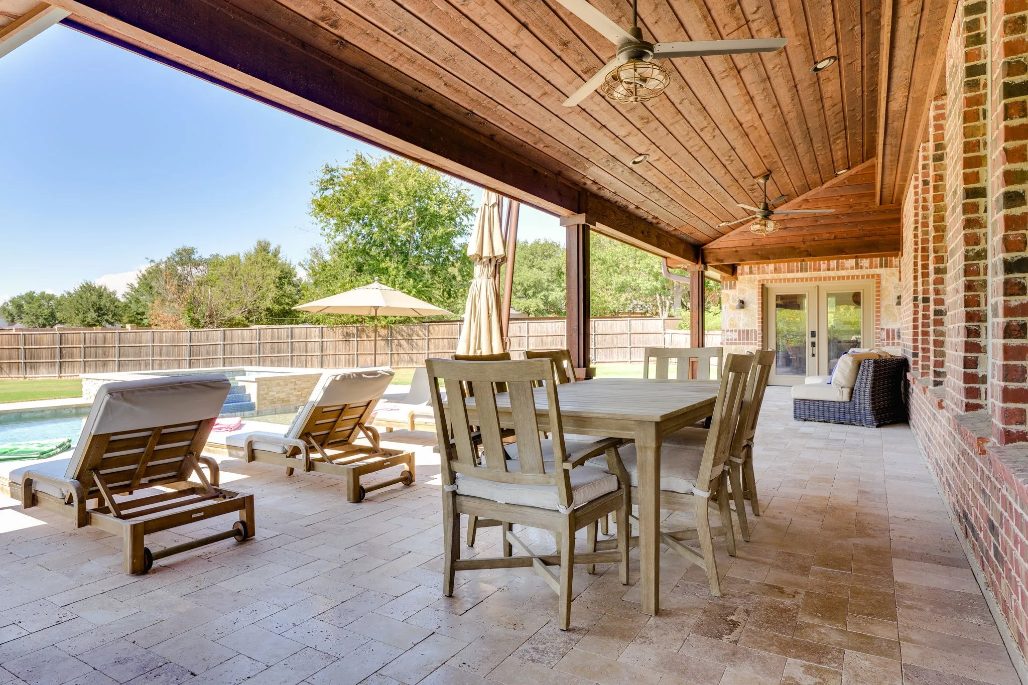 Single Family Residence For Sale in Denton County , 1412 Sundown Drive, Flower Mound, Texas 75028, 4 Bedroom, 3 Bathroom, 3 Garage spaces, 2,975 Sqft, built in 2012, mls#21390323, Real Estate Agent in Flower Mound, Homes For Sale in Denton county, Homes For Sale in Flower Mound, Realtor in Flower Mound Texas, Real Estate Brokerage Independent Realty Texas, Luminita Cordes Realtor