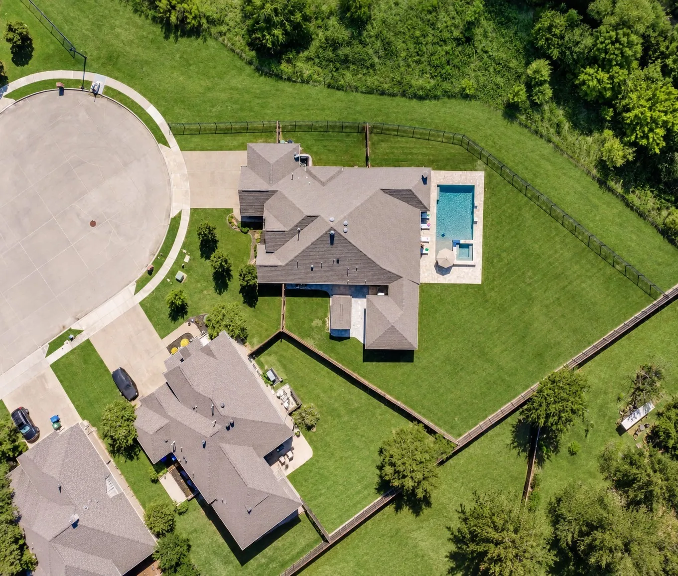 Single Family Residence For Sale in Denton County , 1412 Sundown Drive, Flower Mound, Texas 75028, 4 Bedroom, 3 Bathroom, 3 Garage spaces, 2,975 Sqft, built in 2012, mls#21390323, Real Estate Agent in Flower Mound, Homes For Sale in Denton county, Homes For Sale in Flower Mound, Realtor in Flower Mound Texas, Real Estate Brokerage Independent Realty Texas, Luminita Cordes Realtor