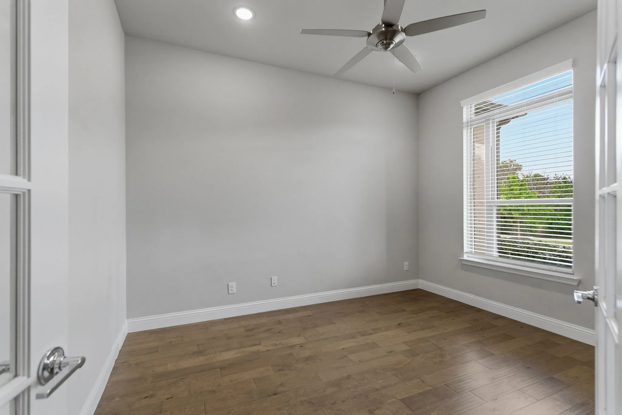 Single Family Residence For Rent in Collin County , 9607 Maple Hill Lane, Frisco, Texas 75035, 4 Bedroom, 4 Bathroom, 3 Garage spaces, 3,552 Sqft, built in 2021, mls#21390336, Real Estate Agent in Frisco, Homes For Rent in Collin county, Homes For Rent in Frisco, Realtor in Frisco Texas, Real Estate Brokerage Independent Realty Texas, Luminita Cordes Realtor