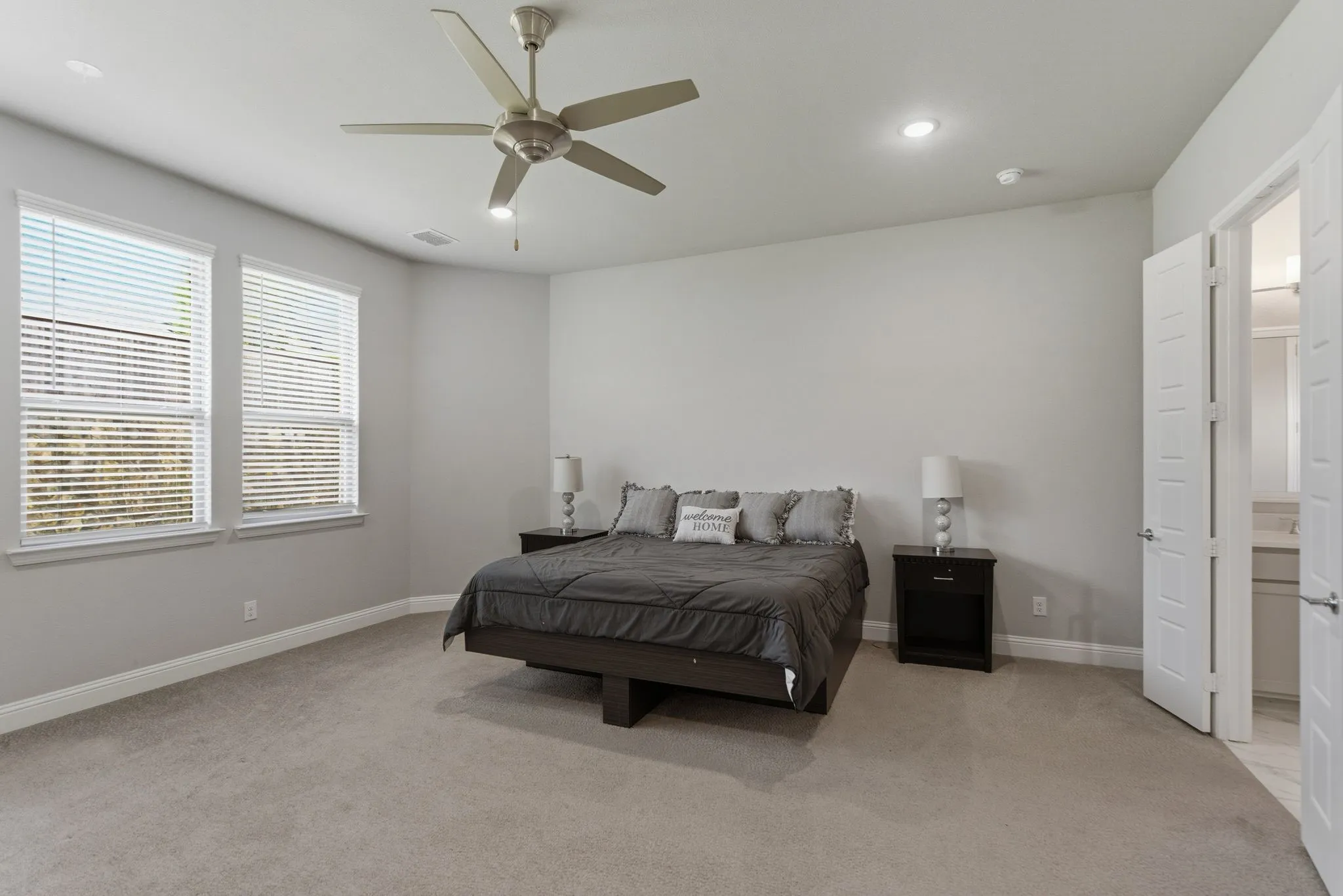 Single Family Residence For Rent in Collin County , 9607 Maple Hill Lane, Frisco, Texas 75035, 4 Bedroom, 4 Bathroom, 3 Garage spaces, 3,552 Sqft, built in 2021, mls#21390336, Real Estate Agent in Frisco, Homes For Rent in Collin county, Homes For Rent in Frisco, Realtor in Frisco Texas, Real Estate Brokerage Independent Realty Texas, Luminita Cordes Realtor