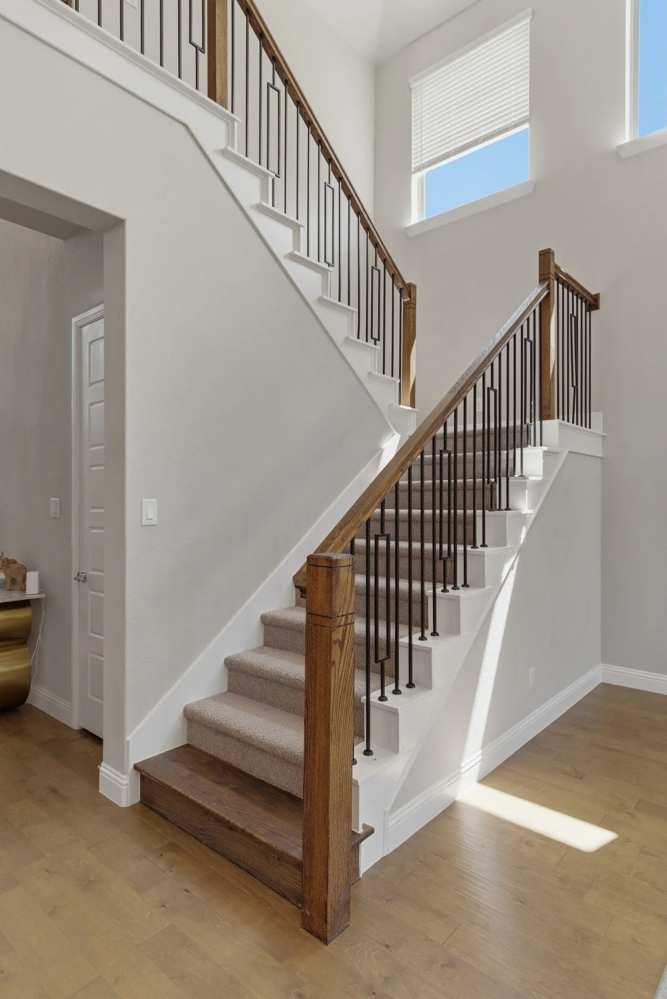 Single Family Residence For Rent in Collin County , 9607 Maple Hill Lane, Frisco, Texas 75035, 4 Bedroom, 4 Bathroom, 3 Garage spaces, 3,552 Sqft, built in 2021, mls#21390336, Real Estate Agent in Frisco, Homes For Rent in Collin county, Homes For Rent in Frisco, Realtor in Frisco Texas, Real Estate Brokerage Independent Realty Texas, Luminita Cordes Realtor