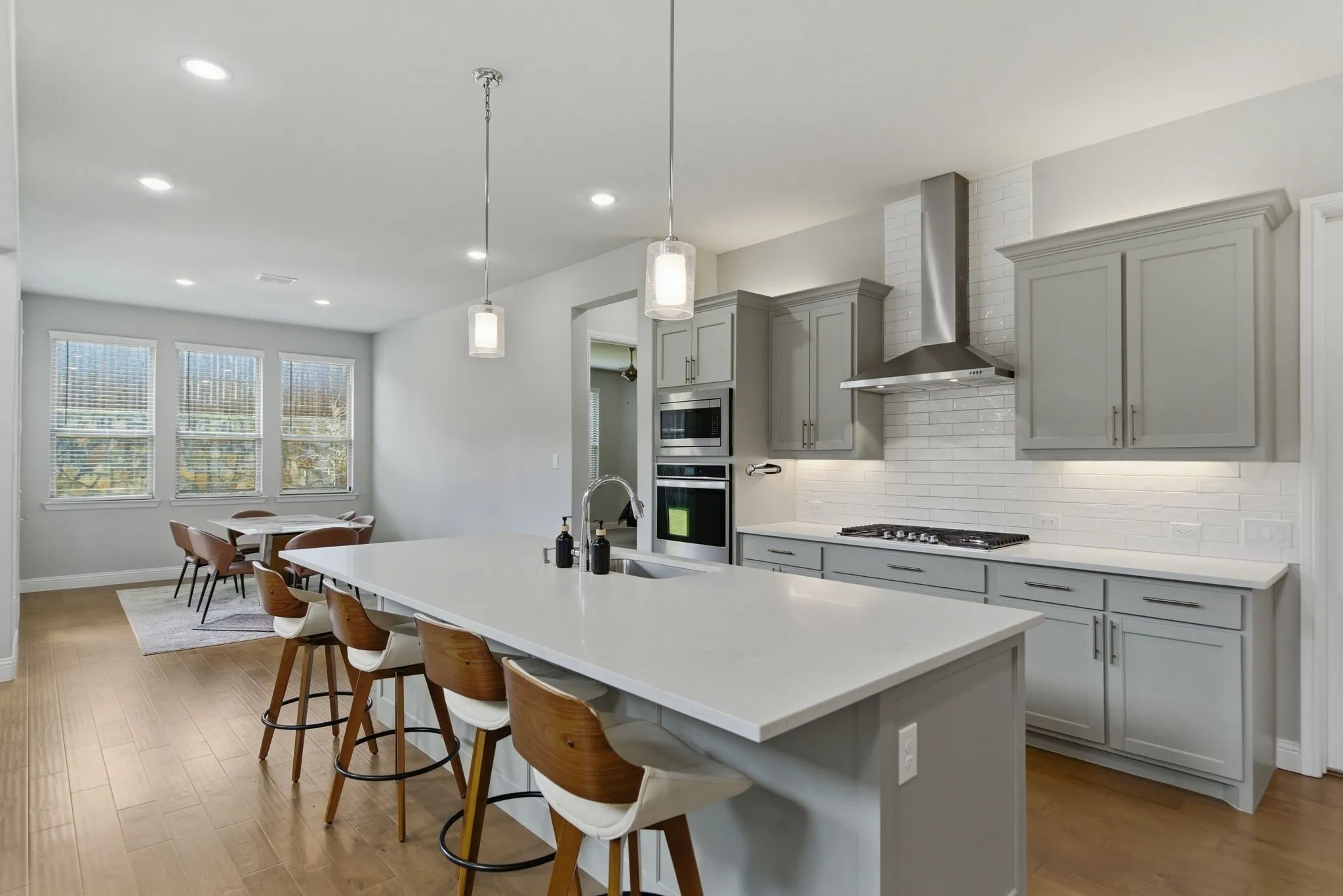 Single Family Residence For Rent in Collin County , 9607 Maple Hill Lane, Frisco, Texas 75035, 4 Bedroom, 4 Bathroom, 3 Garage spaces, 3,552 Sqft, built in 2021, mls#21390336, Real Estate Agent in Frisco, Homes For Rent in Collin county, Homes For Rent in Frisco, Realtor in Frisco Texas, Real Estate Brokerage Independent Realty Texas, Luminita Cordes Realtor