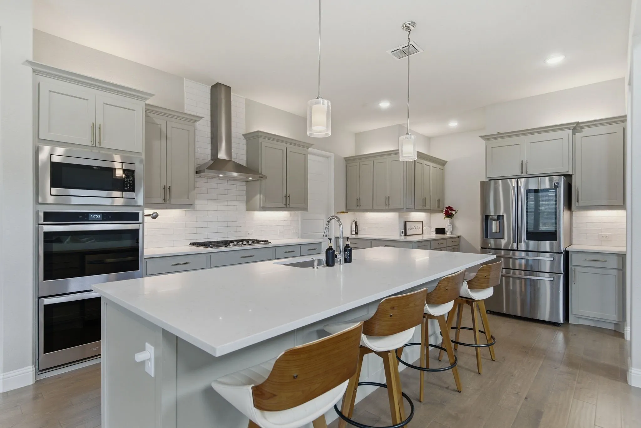Single Family Residence For Rent in Collin County , 9607 Maple Hill Lane, Frisco, Texas 75035, 4 Bedroom, 4 Bathroom, 3 Garage spaces, 3,552 Sqft, built in 2021, mls#21390336, Real Estate Agent in Frisco, Homes For Rent in Collin county, Homes For Rent in Frisco, Realtor in Frisco Texas, Real Estate Brokerage Independent Realty Texas, Luminita Cordes Realtor