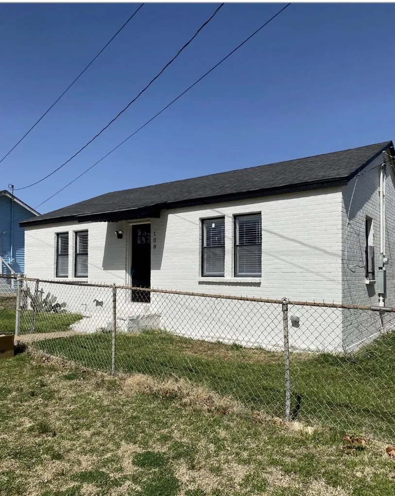 Single Family Residence For Rent in Tarrant County , 108 NW 30th Street, Fort Worth, Texas 76106, 2 Bedroom, 1 Bathroom, Garage spaces, 768 Sqft, built in 1949, mls#21390312, Real Estate Agent in Fort Worth, Homes For Rent in Tarrant county, Homes For Rent in Fort Worth, Realtor in Fort Worth Texas, Real Estate Brokerage Independent Realty Texas, Luminita Cordes Realtor