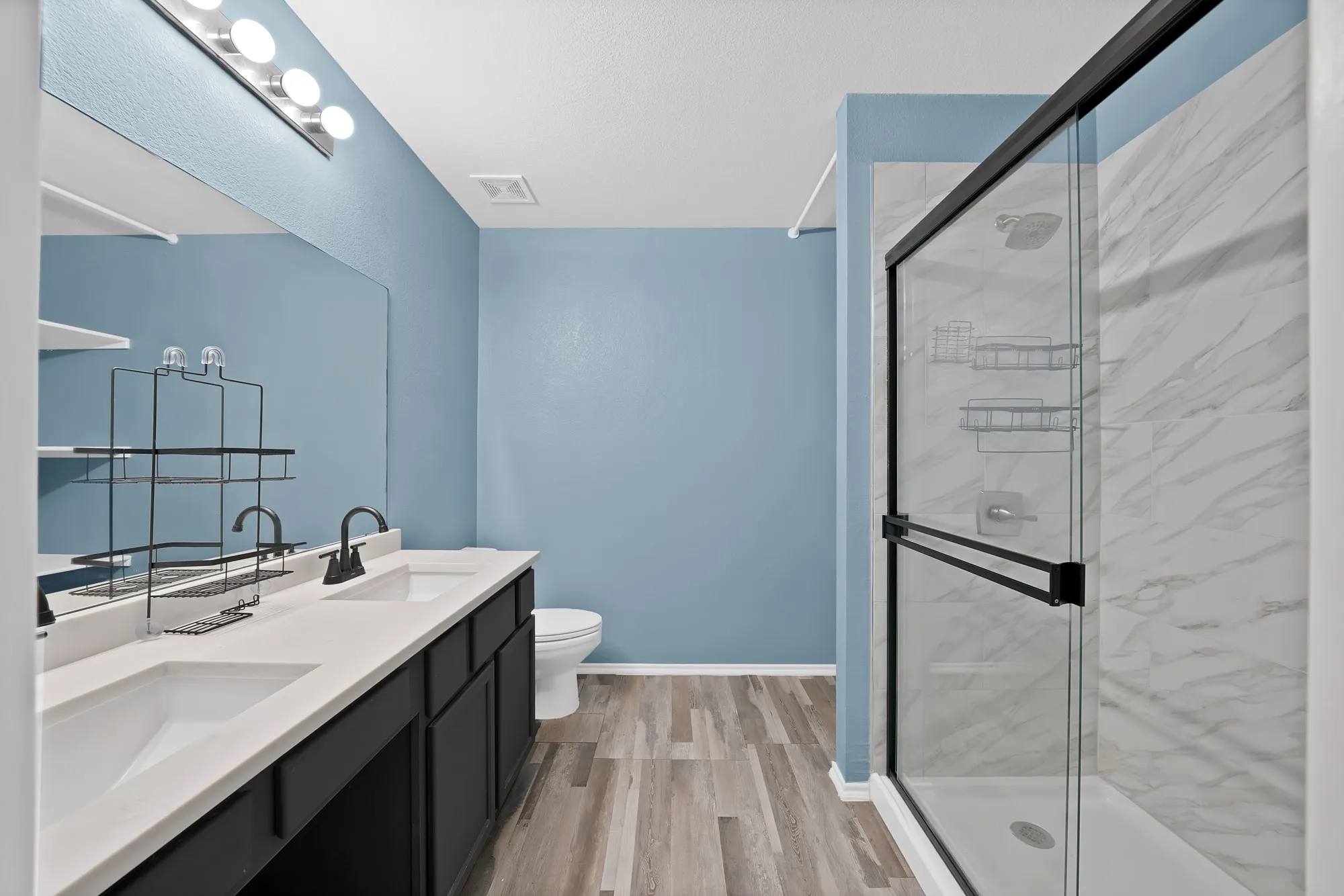 Single Family Residence For Rent in Tarrant County , 13241 Ridgepointe Road, Fort Worth, Texas 76244, 3 Bedroom, 3 Bathroom, 2 Garage spaces, 1,890 Sqft, built in 2002, mls#21390338, Real Estate Agent in Fort Worth, Homes For Rent in Tarrant county, Homes For Rent in Fort Worth, Realtor in Fort Worth Texas, Real Estate Brokerage Independent Realty Texas, Luminita Cordes Realtor