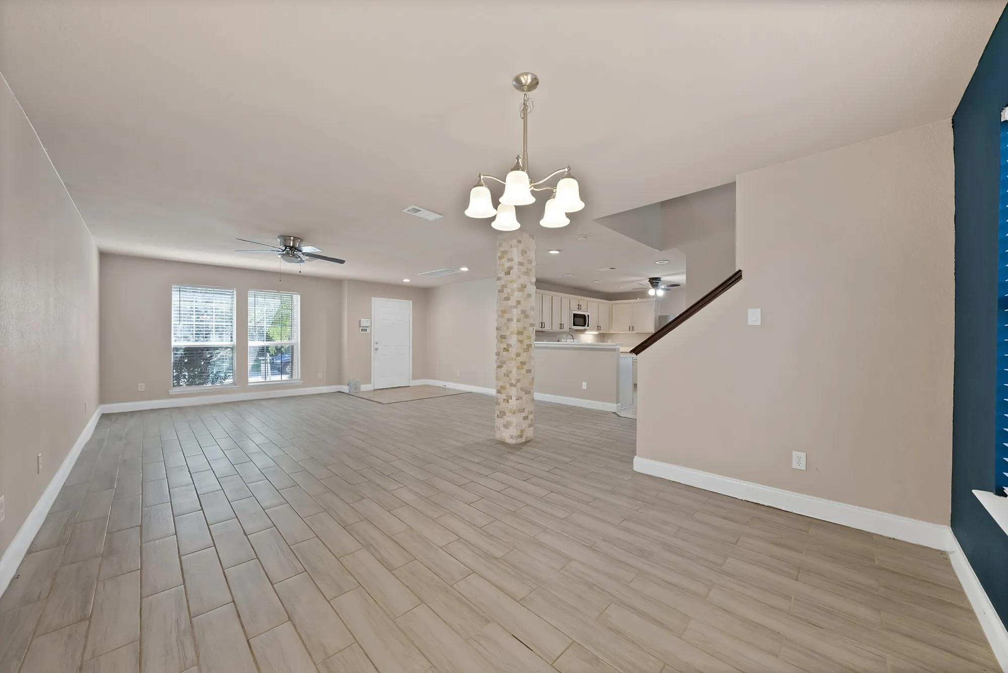 Single Family Residence For Rent in Tarrant County , 13241 Ridgepointe Road, Fort Worth, Texas 76244, 3 Bedroom, 3 Bathroom, 2 Garage spaces, 1,890 Sqft, built in 2002, mls#21390338, Real Estate Agent in Fort Worth, Homes For Rent in Tarrant county, Homes For Rent in Fort Worth, Realtor in Fort Worth Texas, Real Estate Brokerage Independent Realty Texas, Luminita Cordes Realtor