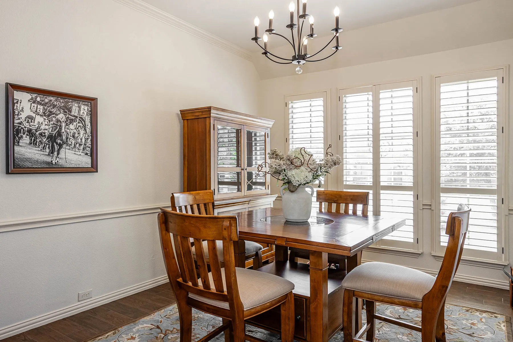 Single Family Residence For Sale in Tarrant County , 5900 Barton Springs Drive, North Richland Hills, Texas 76180, 4 Bedroom, 3 Bathroom, 3 Garage spaces, 2,550 Sqft, built in 2006, mls#21390340, Real Estate Agent in North Richland Hills, Homes For Sale in Tarrant county, Homes For Sale in North Richland Hills, Realtor in North Richland Hills Texas, Real Estate Brokerage Independent Realty Texas, Luminita Cordes Realtor