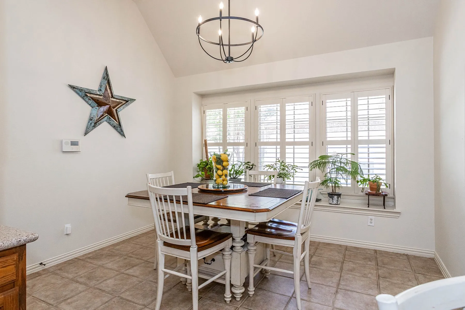 Single Family Residence For Sale in Tarrant County , 5900 Barton Springs Drive, North Richland Hills, Texas 76180, 4 Bedroom, 3 Bathroom, 3 Garage spaces, 2,550 Sqft, built in 2006, mls#21390340, Real Estate Agent in North Richland Hills, Homes For Sale in Tarrant county, Homes For Sale in North Richland Hills, Realtor in North Richland Hills Texas, Real Estate Brokerage Independent Realty Texas, Luminita Cordes Realtor