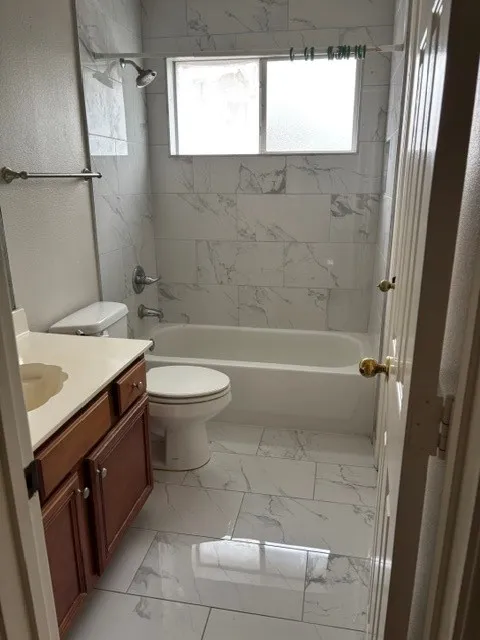 Single Family Residence For Rent in Collin County , 2420 Cimmaron Drive, Plano, Texas 75025, 4 Bedroom, 3 Bathroom, 2 Garage spaces, 2,860 Sqft, built in 2000, mls#21390341, Real Estate Agent in Plano, Homes For Rent in Collin county, Homes For Rent in Plano, Realtor in Plano Texas, Real Estate Brokerage Independent Realty Texas, Luminita Cordes Realtor