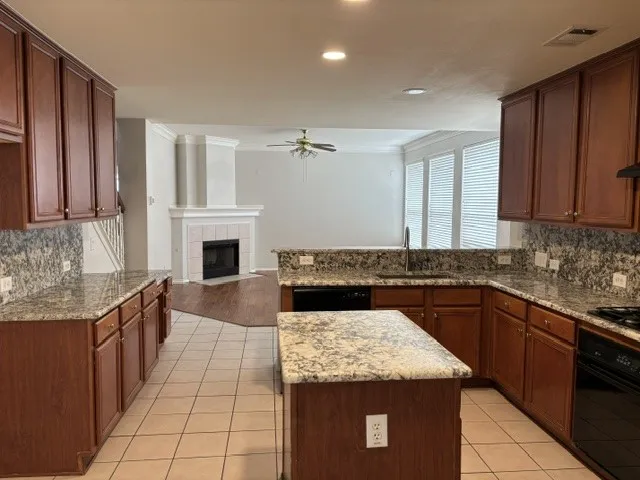 Single Family Residence For Rent in Collin County , 2420 Cimmaron Drive, Plano, Texas 75025, 4 Bedroom, 3 Bathroom, 2 Garage spaces, 2,860 Sqft, built in 2000, mls#21390341, Real Estate Agent in Plano, Homes For Rent in Collin county, Homes For Rent in Plano, Realtor in Plano Texas, Real Estate Brokerage Independent Realty Texas, Luminita Cordes Realtor