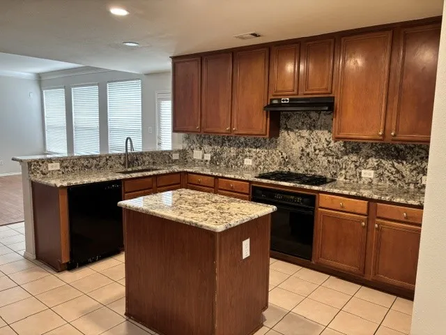 Single Family Residence For Rent in Collin County , 2420 Cimmaron Drive, Plano, Texas 75025, 4 Bedroom, 3 Bathroom, 2 Garage spaces, 2,860 Sqft, built in 2000, mls#21390341, Real Estate Agent in Plano, Homes For Rent in Collin county, Homes For Rent in Plano, Realtor in Plano Texas, Real Estate Brokerage Independent Realty Texas, Luminita Cordes Realtor
