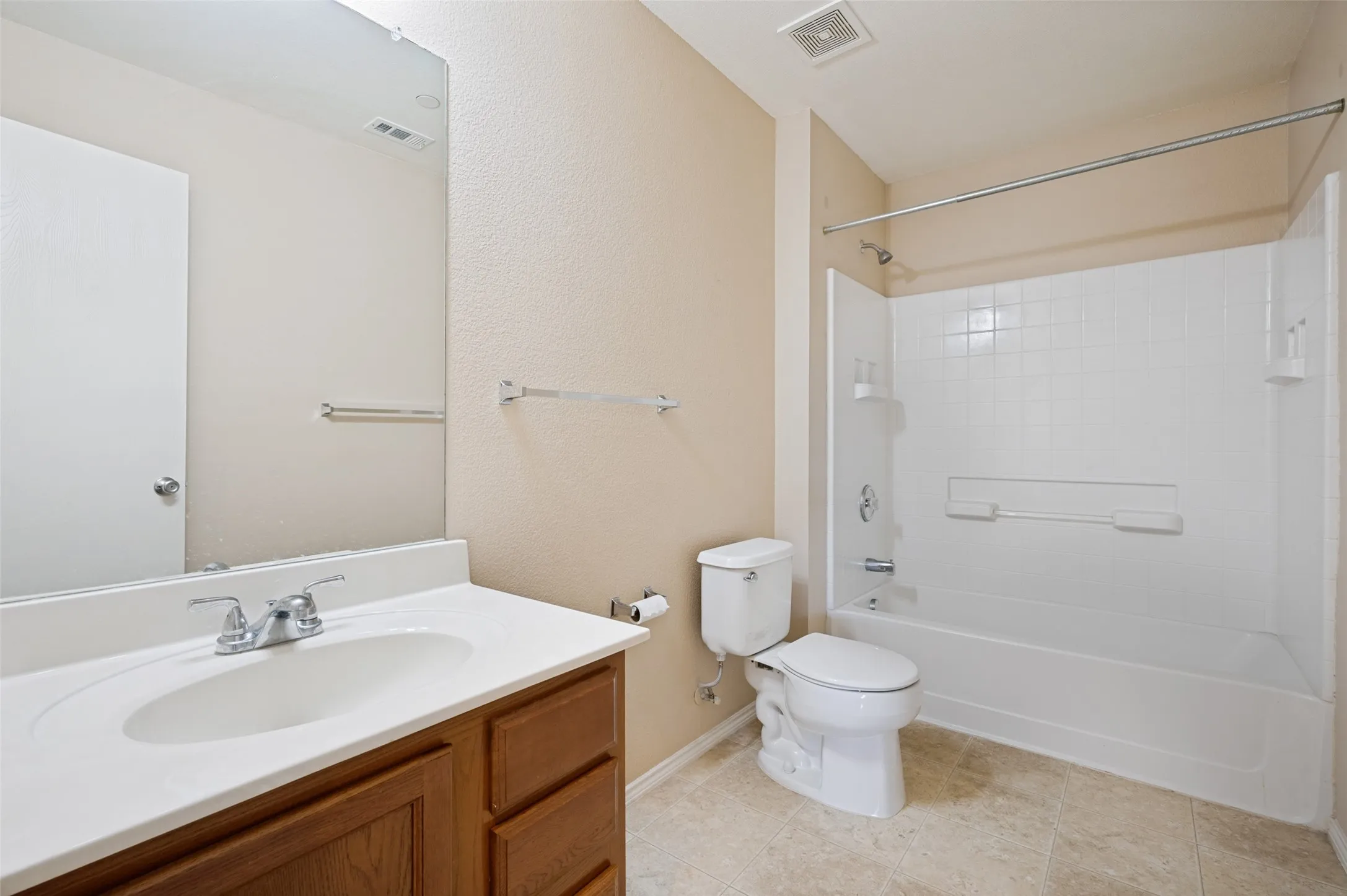 Guest Bath upstairs