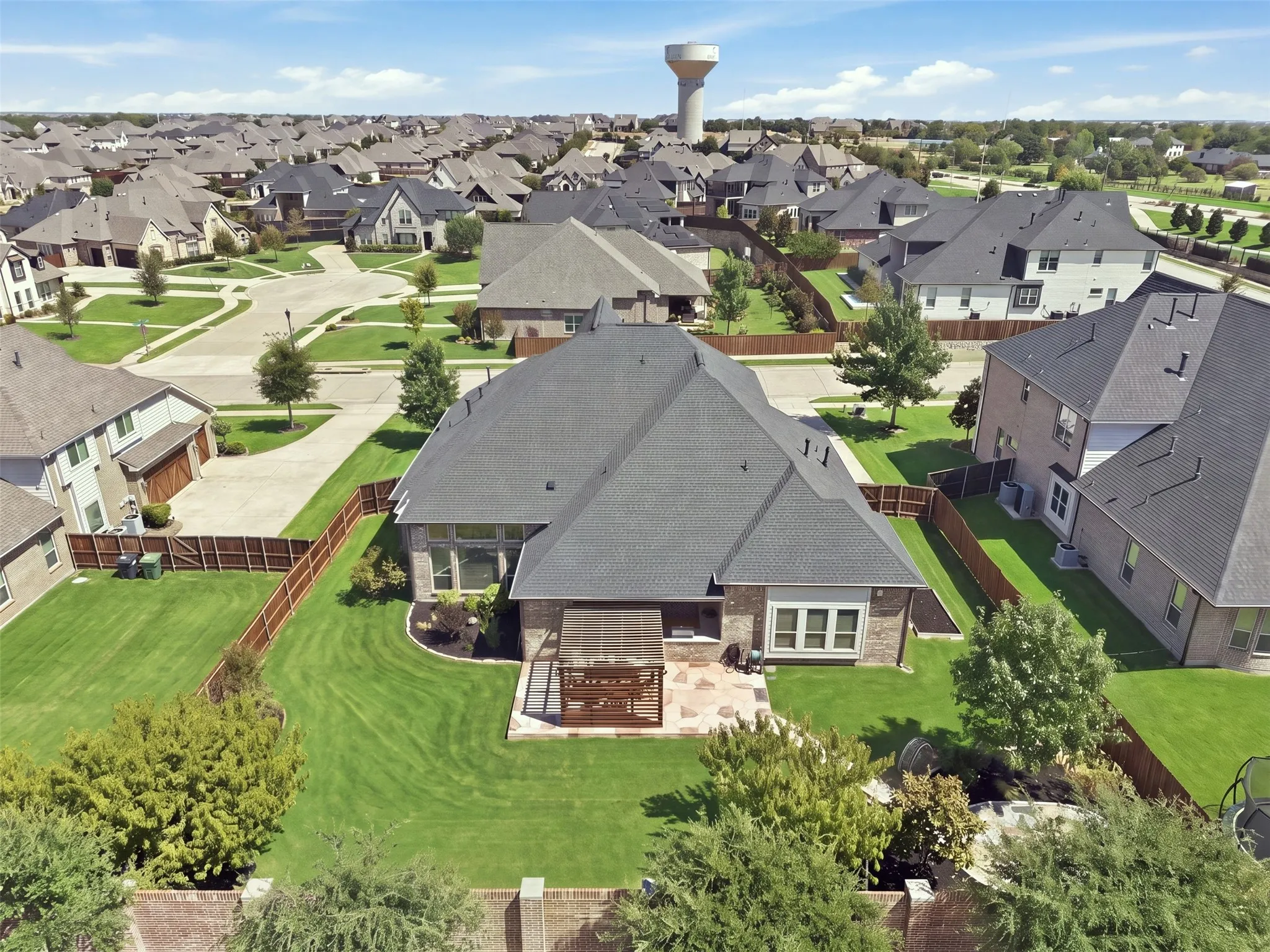 Single Family Residence For Sale in Collin County , 1201 Waterton Drive, Prosper, Texas 75078, 4 Bedroom, 4 Bathroom, 3 Garage spaces, 4,519 Sqft, built in 2017, mls#21348808, Real Estate Agent in Prosper, Homes For Sale in Collin county, Homes For Sale in Prosper, Realtor in Prosper Texas, Real Estate Brokerage Independent Realty Texas, Luminita Cordes Realtor