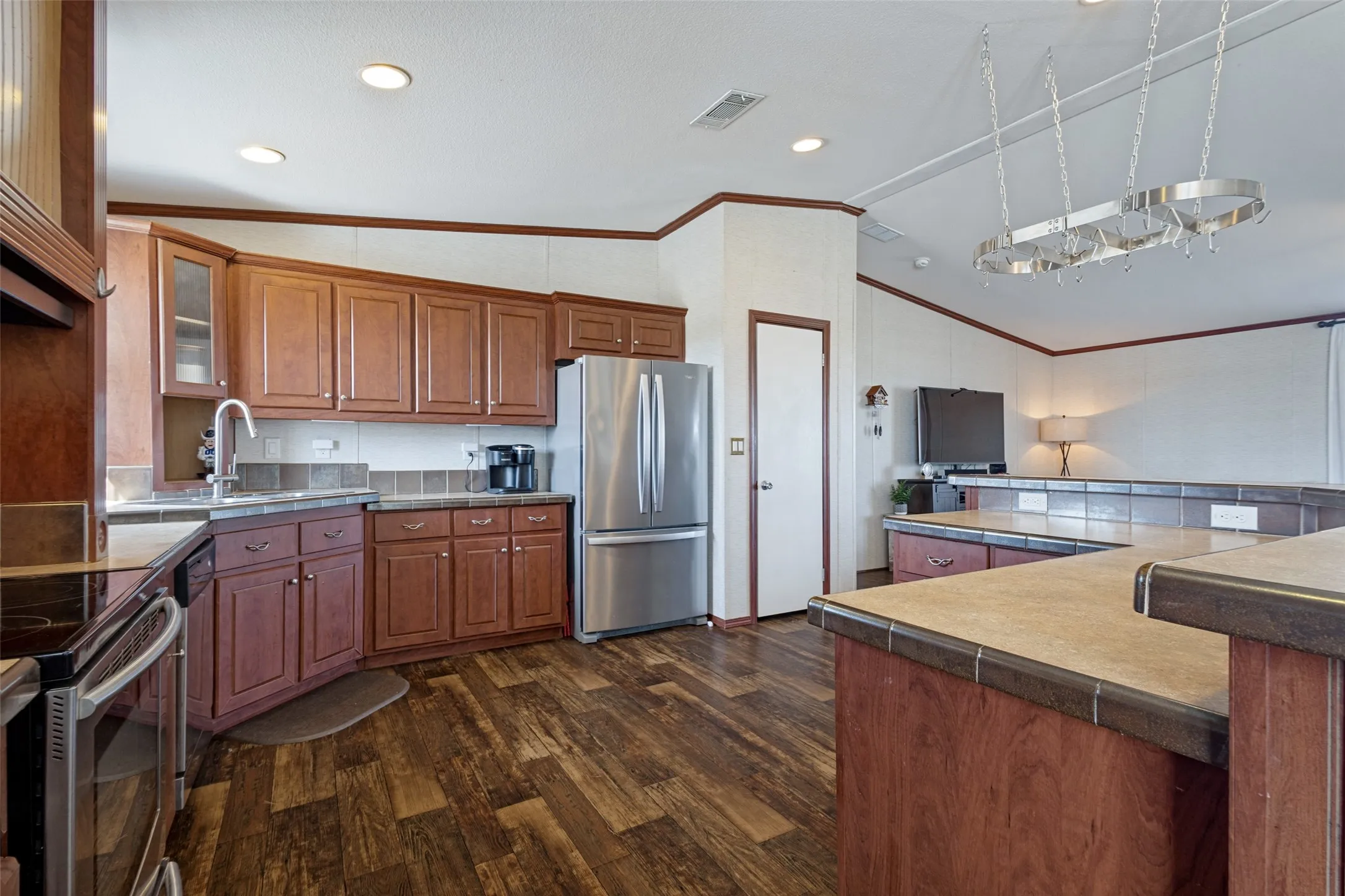Mobile Home For Sale in Denton County , 8317 Old Stoney Road, Ponder, Texas 76259, 3 Bedroom, 2 Bathroom, Garage spaces, 1,920 Sqft, built in 2011, mls#21390143, Real Estate Agent in Ponder, Homes For Sale in Denton county, Homes For Sale in Ponder, Realtor in Ponder Texas, Real Estate Brokerage Independent Realty Texas, Luminita Cordes Realtor