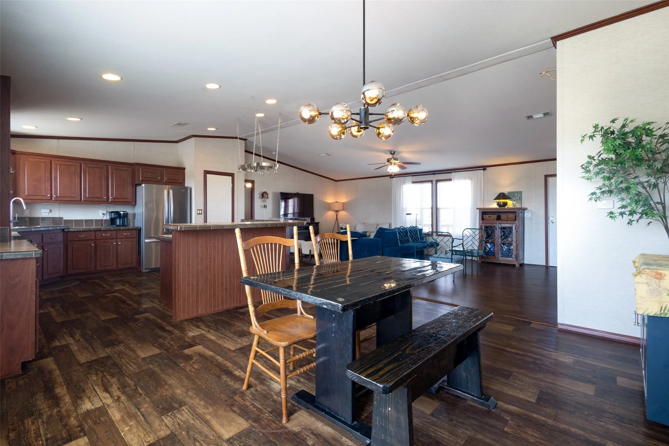 Mobile Home For Sale in Denton County , 8317 Old Stoney Road, Ponder, Texas 76259, 3 Bedroom, 2 Bathroom, Garage spaces, 1,920 Sqft, built in 2011, mls#21390143, Real Estate Agent in Ponder, Homes For Sale in Denton county, Homes For Sale in Ponder, Realtor in Ponder Texas, Real Estate Brokerage Independent Realty Texas, Luminita Cordes Realtor