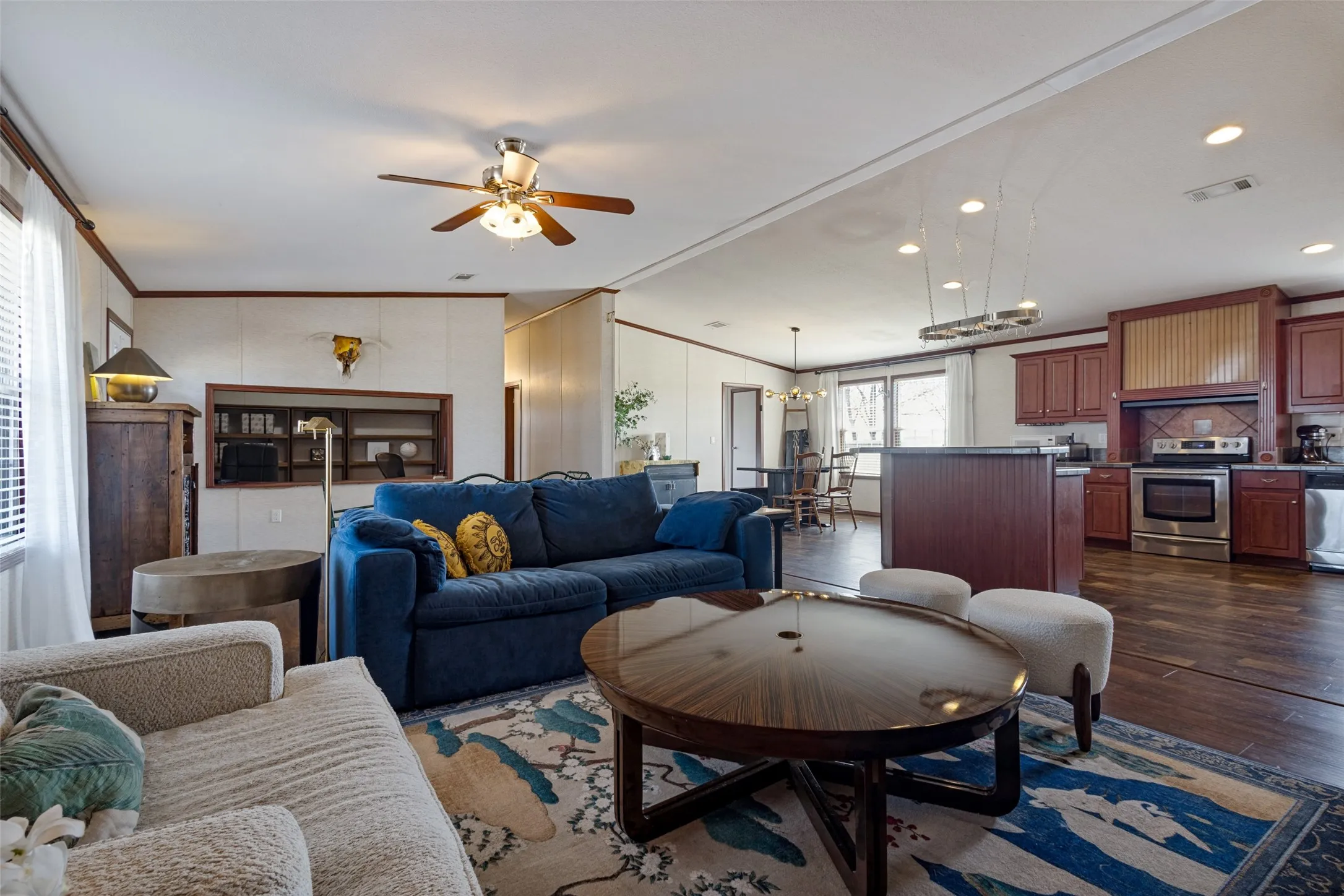 Mobile Home For Sale in Denton County , 8317 Old Stoney Road, Ponder, Texas 76259, 3 Bedroom, 2 Bathroom, Garage spaces, 1,920 Sqft, built in 2011, mls#21390143, Real Estate Agent in Ponder, Homes For Sale in Denton county, Homes For Sale in Ponder, Realtor in Ponder Texas, Real Estate Brokerage Independent Realty Texas, Luminita Cordes Realtor