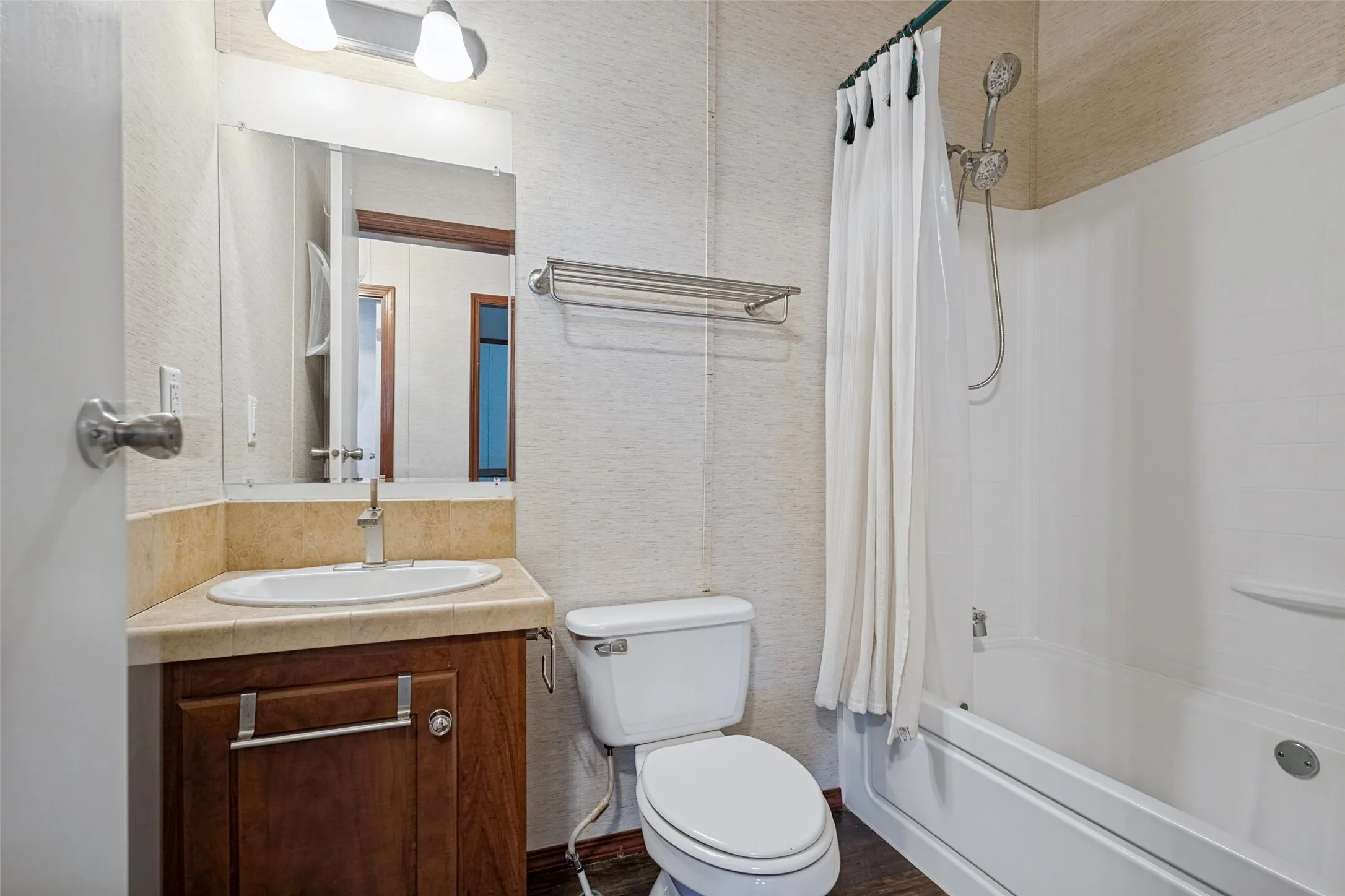 Mobile Home For Sale in Denton County , 8317 Old Stoney Road, Ponder, Texas 76259, 3 Bedroom, 2 Bathroom, Garage spaces, 1,920 Sqft, built in 2011, mls#21390143, Real Estate Agent in Ponder, Homes For Sale in Denton county, Homes For Sale in Ponder, Realtor in Ponder Texas, Real Estate Brokerage Independent Realty Texas, Luminita Cordes Realtor