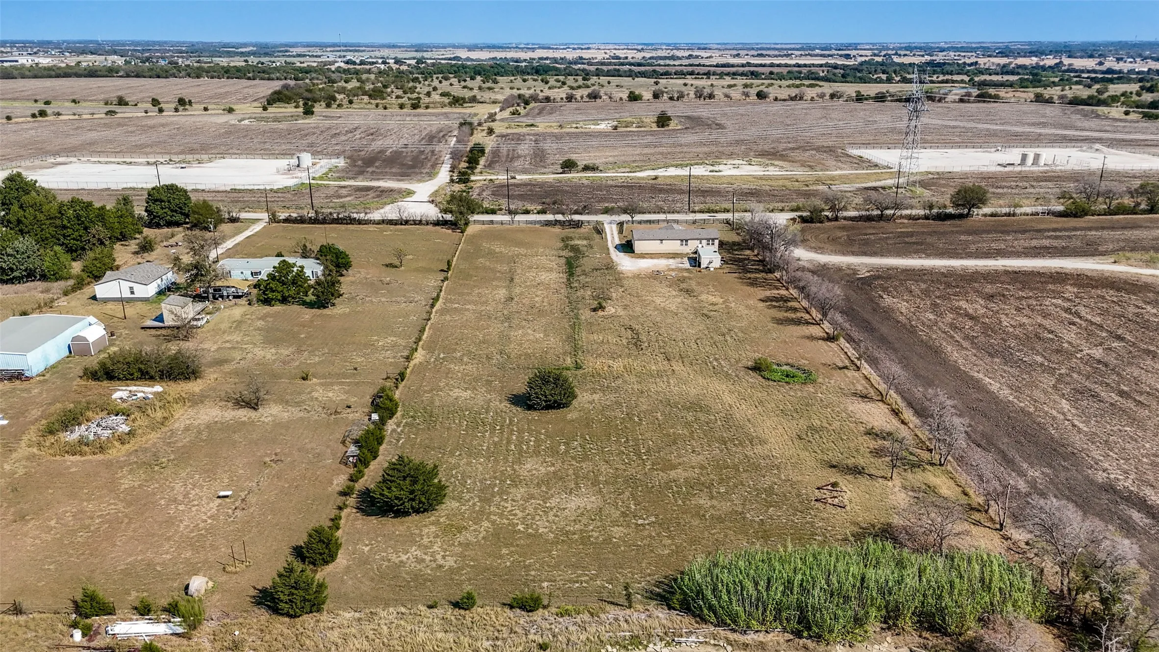 Mobile Home For Sale in Denton County , 8317 Old Stoney Road, Ponder, Texas 76259, 3 Bedroom, 2 Bathroom, Garage spaces, 1,920 Sqft, built in 2011, mls#21390143, Real Estate Agent in Ponder, Homes For Sale in Denton county, Homes For Sale in Ponder, Realtor in Ponder Texas, Real Estate Brokerage Independent Realty Texas, Luminita Cordes Realtor