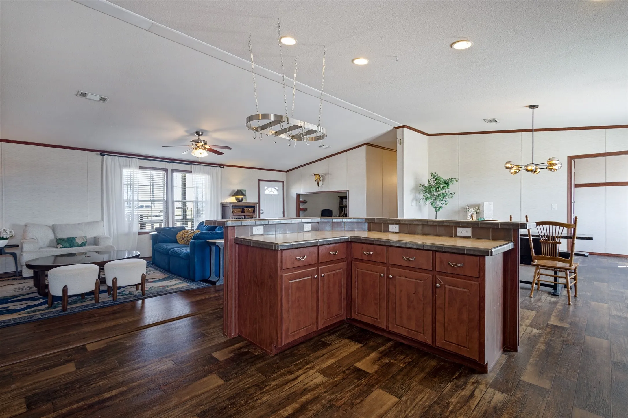 Mobile Home For Sale in Denton County , 8317 Old Stoney Road, Ponder, Texas 76259, 3 Bedroom, 2 Bathroom, Garage spaces, 1,920 Sqft, built in 2011, mls#21390143, Real Estate Agent in Ponder, Homes For Sale in Denton county, Homes For Sale in Ponder, Realtor in Ponder Texas, Real Estate Brokerage Independent Realty Texas, Luminita Cordes Realtor