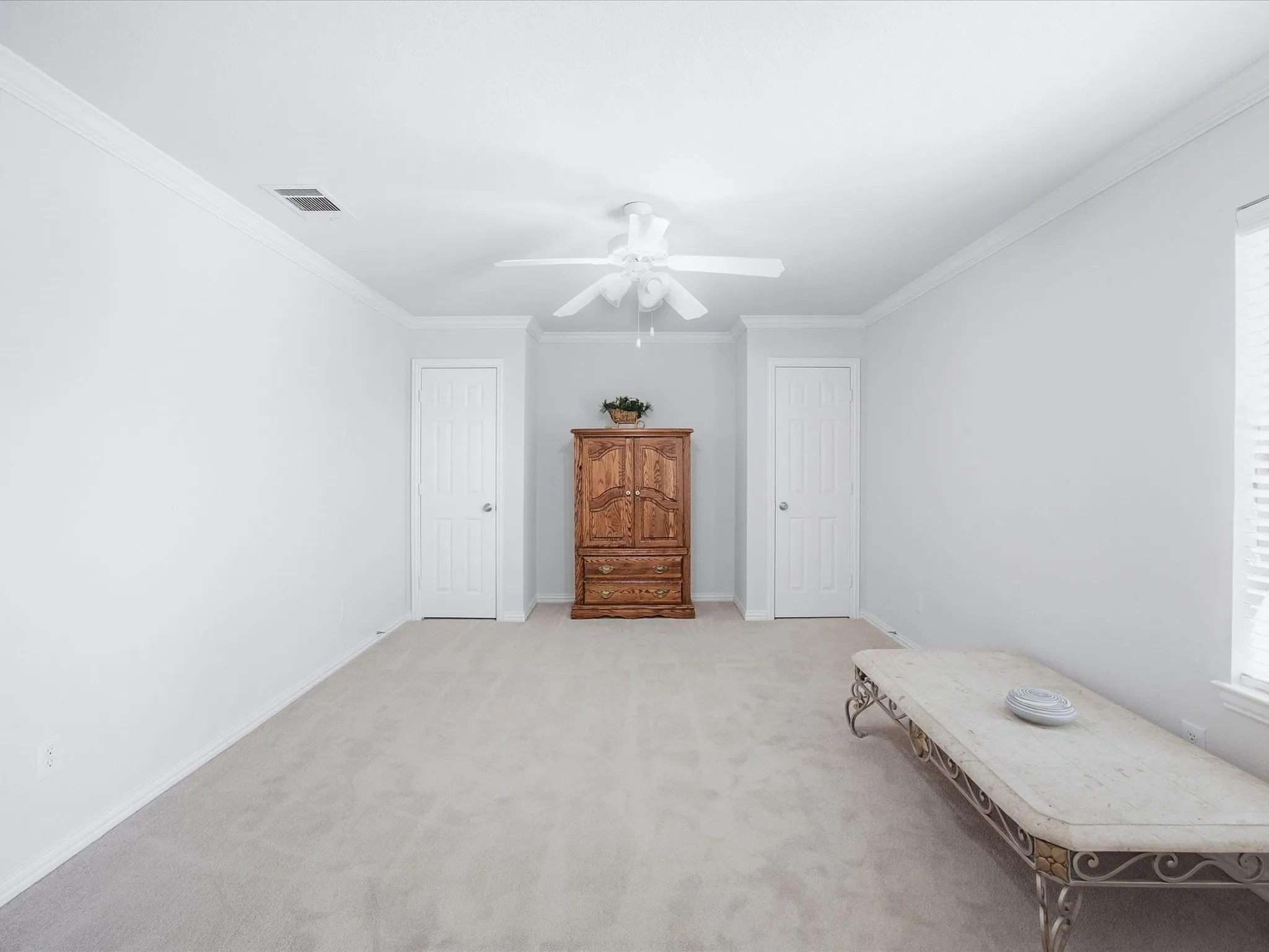 Single Family Residence For Sale in Ellis County , 5020 April Lane, Waxahachie, Texas 75165, 4 Bedroom, 3 Bathroom, 2 Garage spaces, 2,764 Sqft, built in 2004, mls#21386094, Real Estate Agent in Waxahachie, Homes For Sale in Ellis county, Homes For Sale in Waxahachie, Realtor in Waxahachie Texas, Real Estate Brokerage Independent Realty Texas, Luminita Cordes Realtor