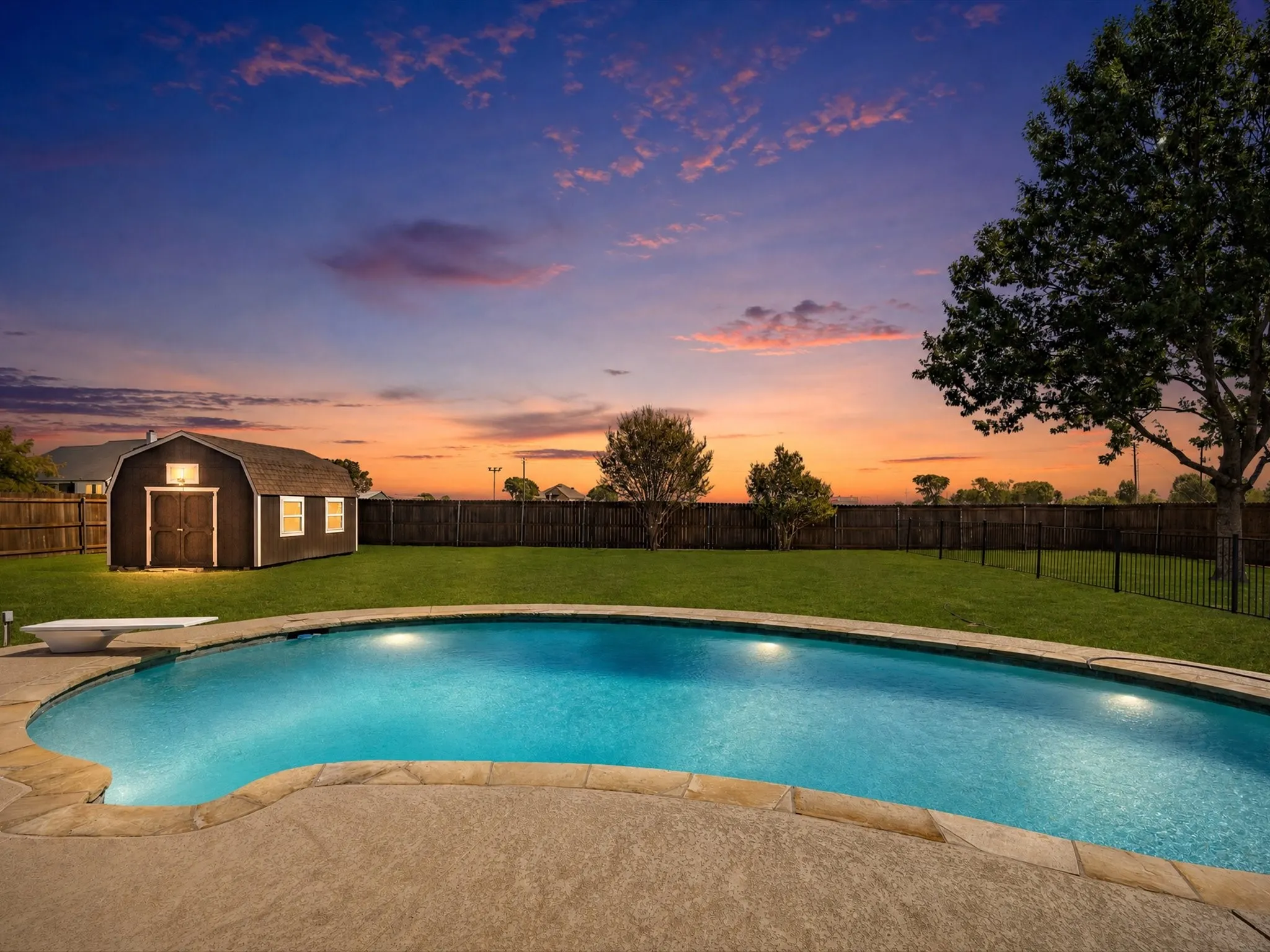 Single Family Residence For Sale in Ellis County , 5020 April Lane, Waxahachie, Texas 75165, 4 Bedroom, 3 Bathroom, 2 Garage spaces, 2,764 Sqft, built in 2004, mls#21386094, Real Estate Agent in Waxahachie, Homes For Sale in Ellis county, Homes For Sale in Waxahachie, Realtor in Waxahachie Texas, Real Estate Brokerage Independent Realty Texas, Luminita Cordes Realtor