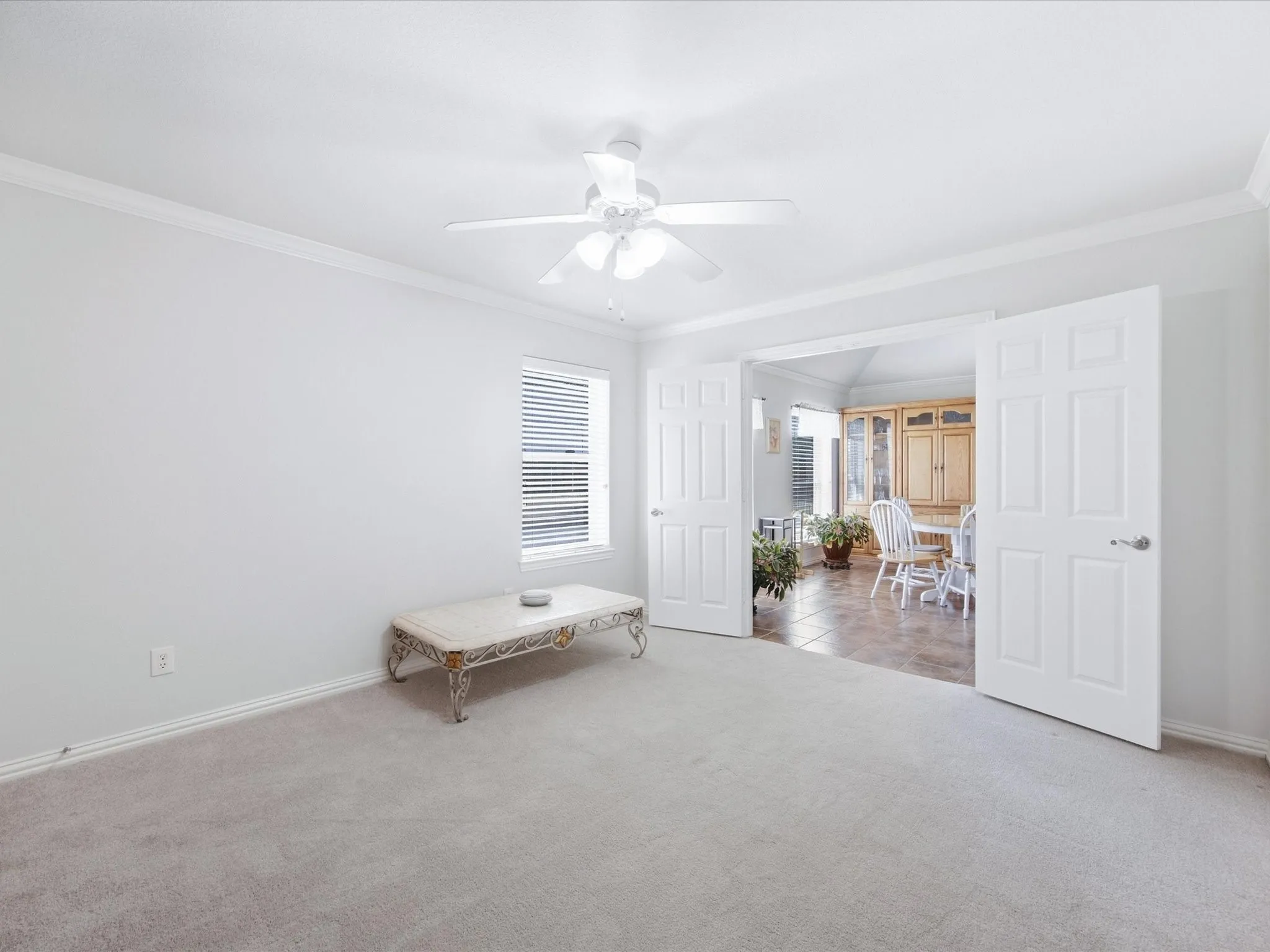 Single Family Residence For Sale in Ellis County , 5020 April Lane, Waxahachie, Texas 75165, 4 Bedroom, 3 Bathroom, 2 Garage spaces, 2,764 Sqft, built in 2004, mls#21386094, Real Estate Agent in Waxahachie, Homes For Sale in Ellis county, Homes For Sale in Waxahachie, Realtor in Waxahachie Texas, Real Estate Brokerage Independent Realty Texas, Luminita Cordes Realtor