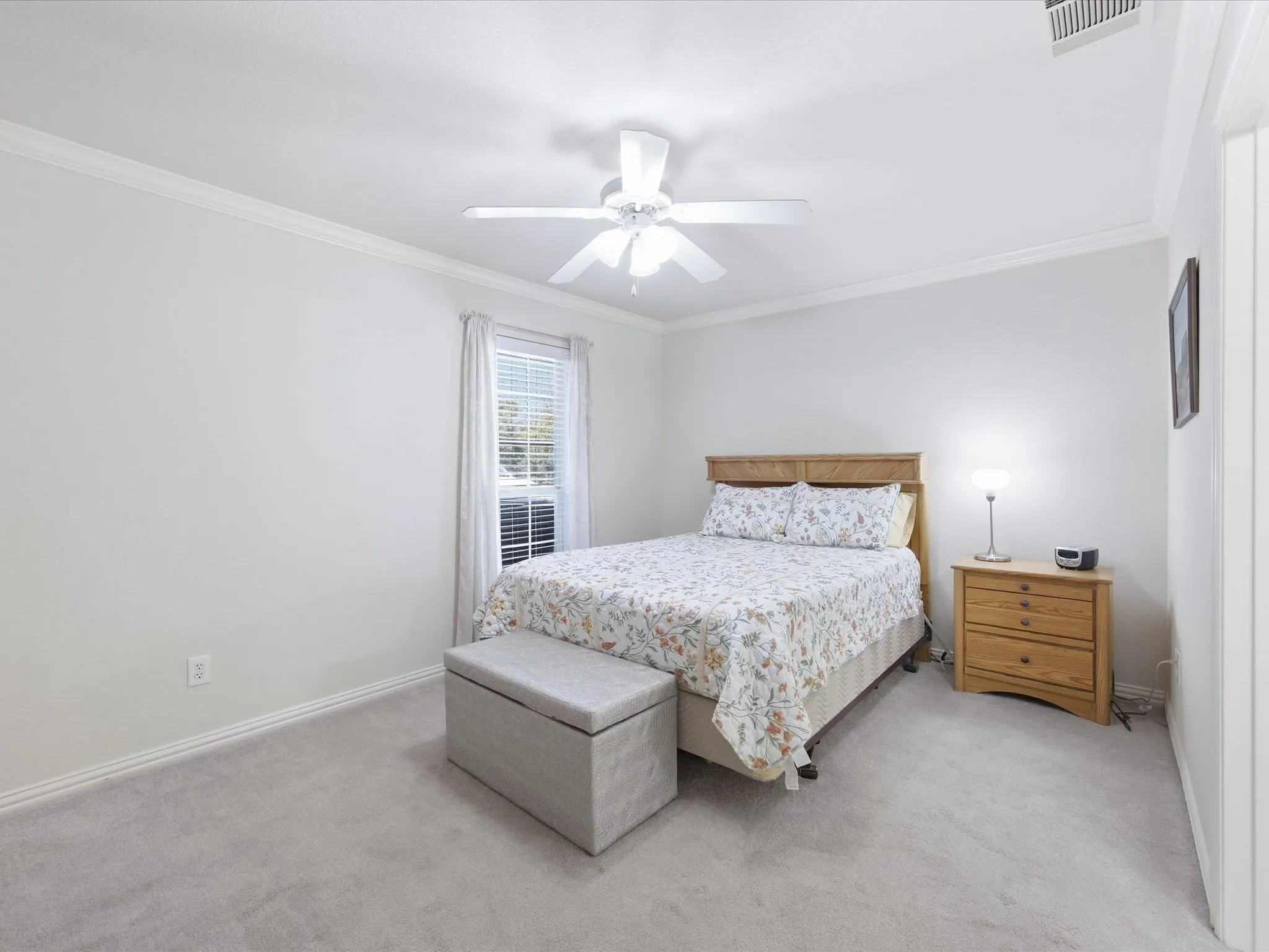 Single Family Residence For Sale in Ellis County , 5020 April Lane, Waxahachie, Texas 75165, 4 Bedroom, 3 Bathroom, 2 Garage spaces, 2,764 Sqft, built in 2004, mls#21386094, Real Estate Agent in Waxahachie, Homes For Sale in Ellis county, Homes For Sale in Waxahachie, Realtor in Waxahachie Texas, Real Estate Brokerage Independent Realty Texas, Luminita Cordes Realtor