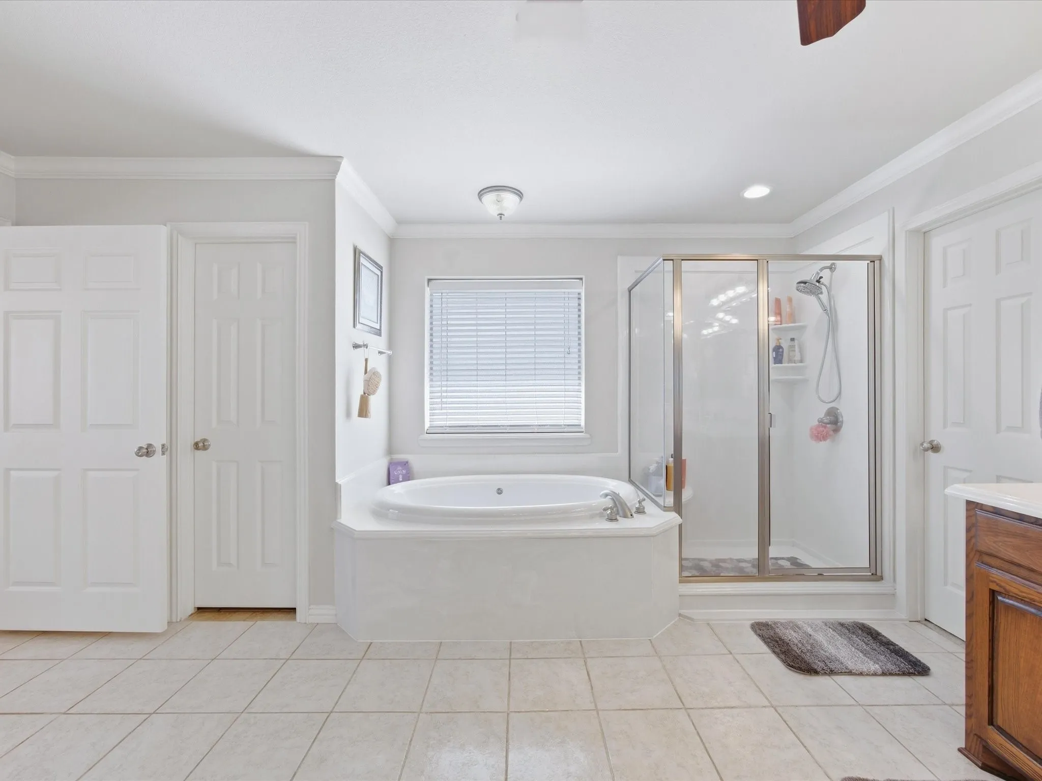 Single Family Residence For Sale in Ellis County , 5020 April Lane, Waxahachie, Texas 75165, 4 Bedroom, 3 Bathroom, 2 Garage spaces, 2,764 Sqft, built in 2004, mls#21386094, Real Estate Agent in Waxahachie, Homes For Sale in Ellis county, Homes For Sale in Waxahachie, Realtor in Waxahachie Texas, Real Estate Brokerage Independent Realty Texas, Luminita Cordes Realtor
