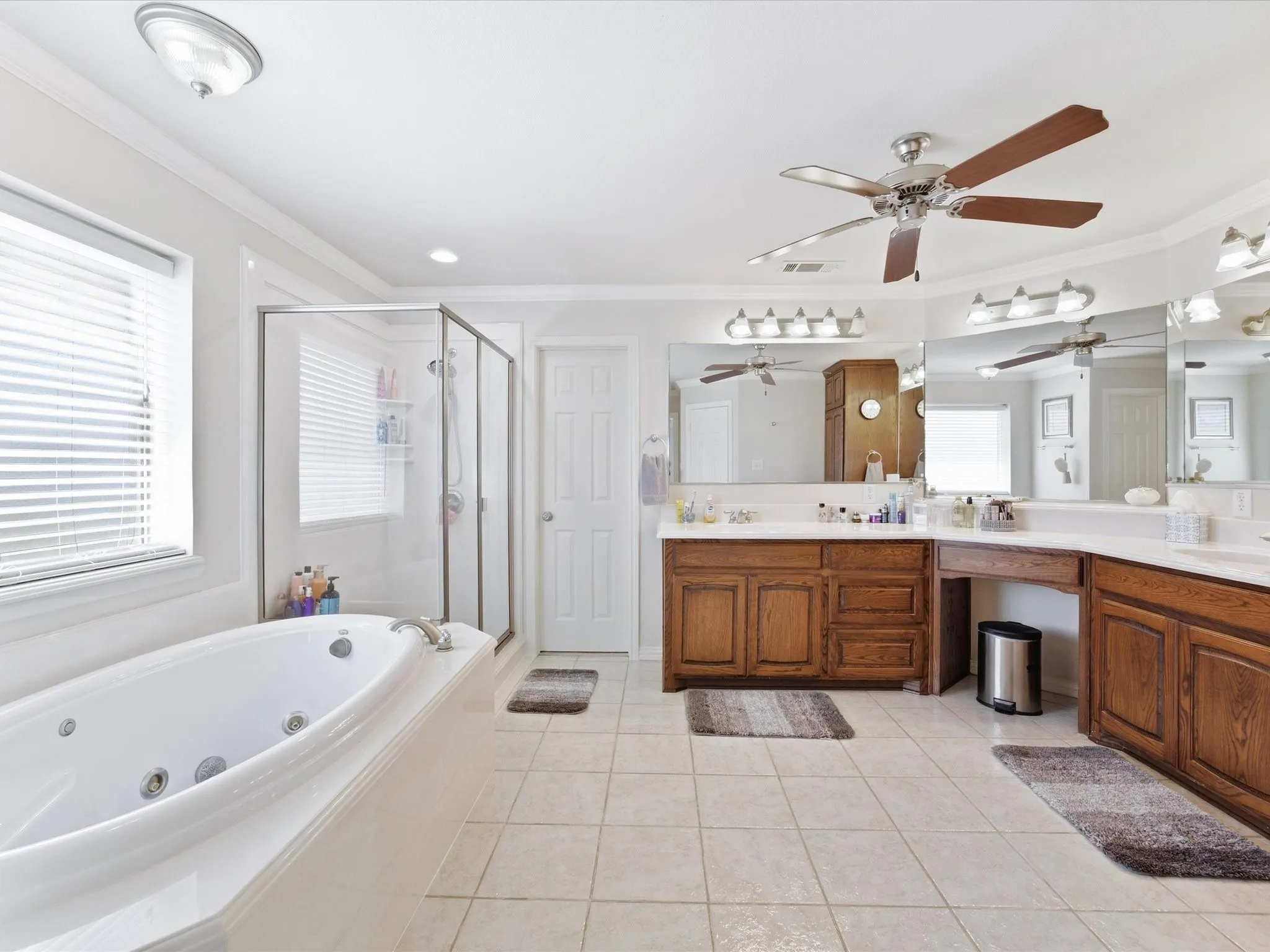Single Family Residence For Sale in Ellis County , 5020 April Lane, Waxahachie, Texas 75165, 4 Bedroom, 3 Bathroom, 2 Garage spaces, 2,764 Sqft, built in 2004, mls#21386094, Real Estate Agent in Waxahachie, Homes For Sale in Ellis county, Homes For Sale in Waxahachie, Realtor in Waxahachie Texas, Real Estate Brokerage Independent Realty Texas, Luminita Cordes Realtor