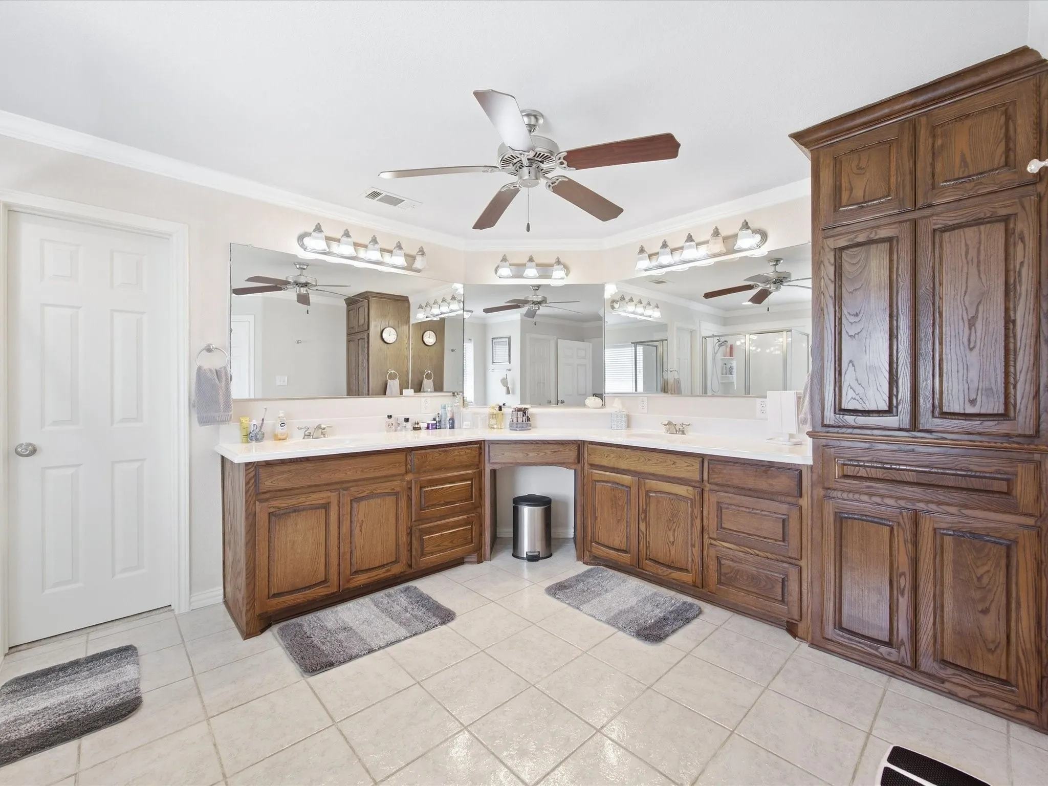 Single Family Residence For Sale in Ellis County , 5020 April Lane, Waxahachie, Texas 75165, 4 Bedroom, 3 Bathroom, 2 Garage spaces, 2,764 Sqft, built in 2004, mls#21386094, Real Estate Agent in Waxahachie, Homes For Sale in Ellis county, Homes For Sale in Waxahachie, Realtor in Waxahachie Texas, Real Estate Brokerage Independent Realty Texas, Luminita Cordes Realtor