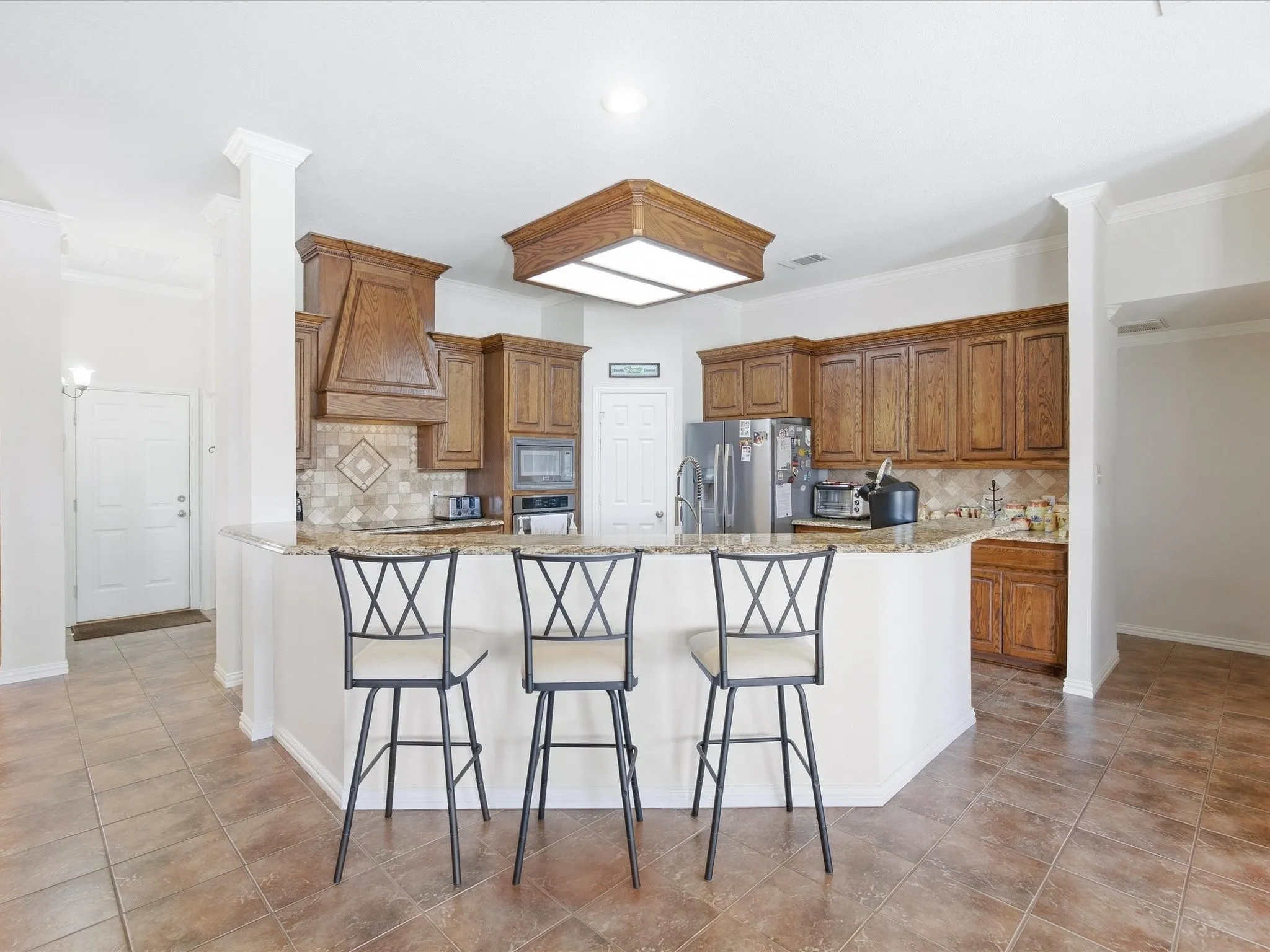 Single Family Residence For Sale in Ellis County , 5020 April Lane, Waxahachie, Texas 75165, 4 Bedroom, 3 Bathroom, 2 Garage spaces, 2,764 Sqft, built in 2004, mls#21386094, Real Estate Agent in Waxahachie, Homes For Sale in Ellis county, Homes For Sale in Waxahachie, Realtor in Waxahachie Texas, Real Estate Brokerage Independent Realty Texas, Luminita Cordes Realtor