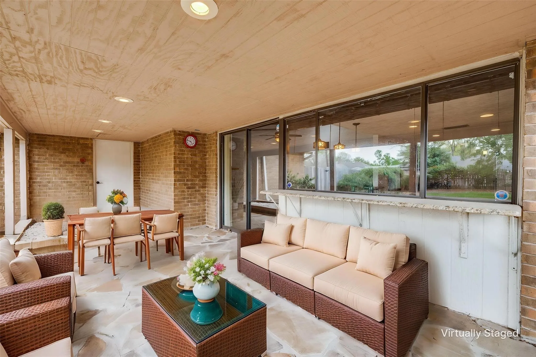 Single Family Residence For Rent in Collin County , 2209 Travis Drive, Plano, Texas 75093, 3 Bedroom, 2 Bathroom, 2 Garage spaces, 1,846 Sqft, built in 1979, mls#21390351, Real Estate Agent in Plano, Homes For Rent in Collin county, Homes For Rent in Plano, Realtor in Plano Texas, Real Estate Brokerage Independent Realty Texas, Luminita Cordes Realtor
