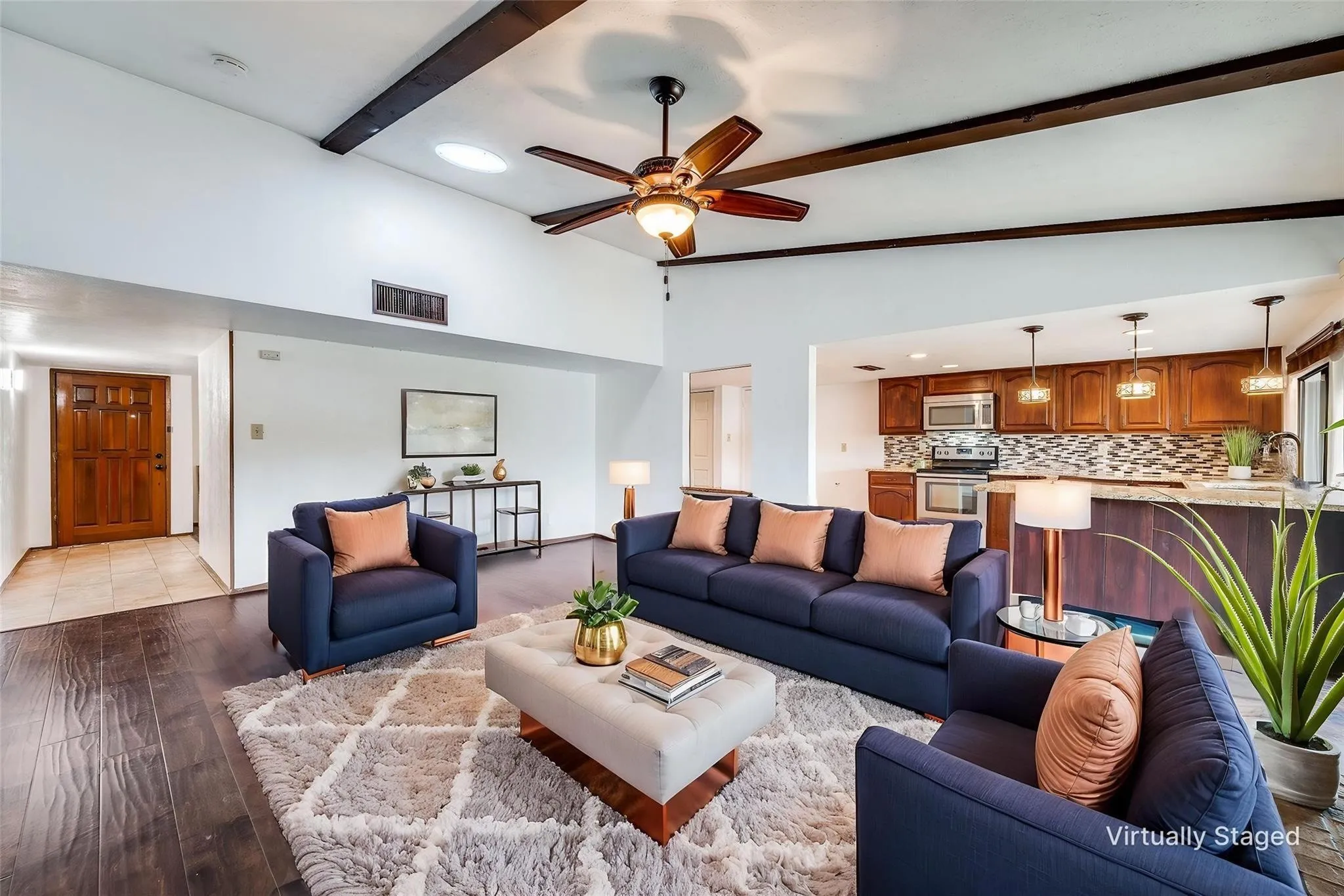Single Family Residence For Rent in Collin County , 2209 Travis Drive, Plano, Texas 75093, 3 Bedroom, 2 Bathroom, 2 Garage spaces, 1,846 Sqft, built in 1979, mls#21390351, Real Estate Agent in Plano, Homes For Rent in Collin county, Homes For Rent in Plano, Realtor in Plano Texas, Real Estate Brokerage Independent Realty Texas, Luminita Cordes Realtor