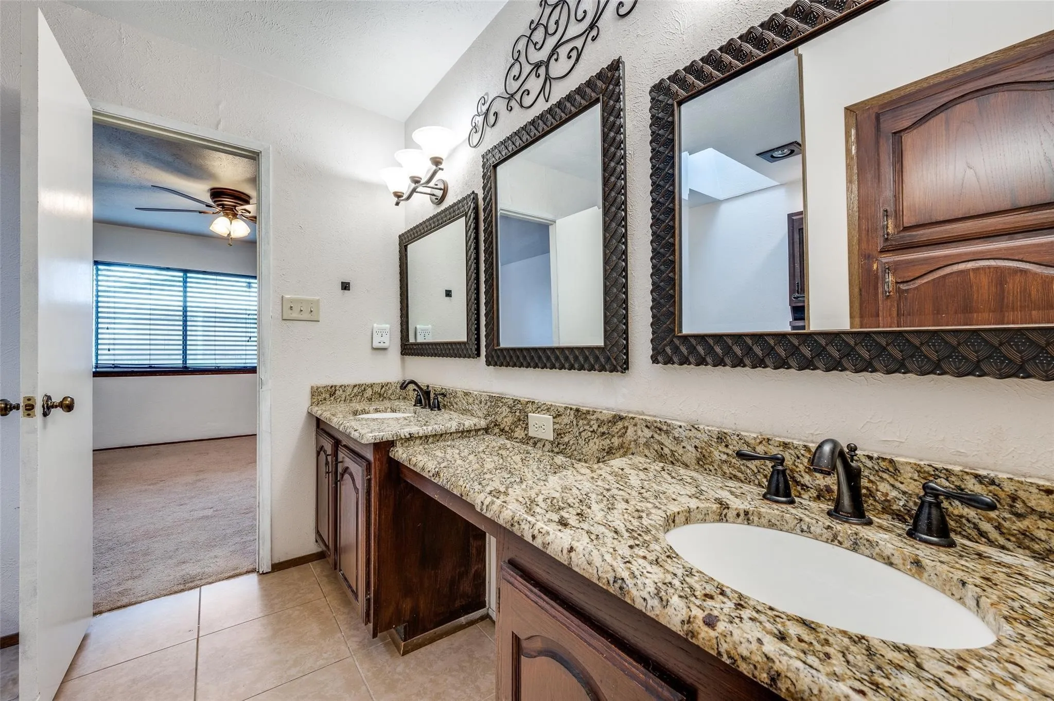 Single Family Residence For Rent in Collin County , 2209 Travis Drive, Plano, Texas 75093, 3 Bedroom, 2 Bathroom, 2 Garage spaces, 1,846 Sqft, built in 1979, mls#21390351, Real Estate Agent in Plano, Homes For Rent in Collin county, Homes For Rent in Plano, Realtor in Plano Texas, Real Estate Brokerage Independent Realty Texas, Luminita Cordes Realtor