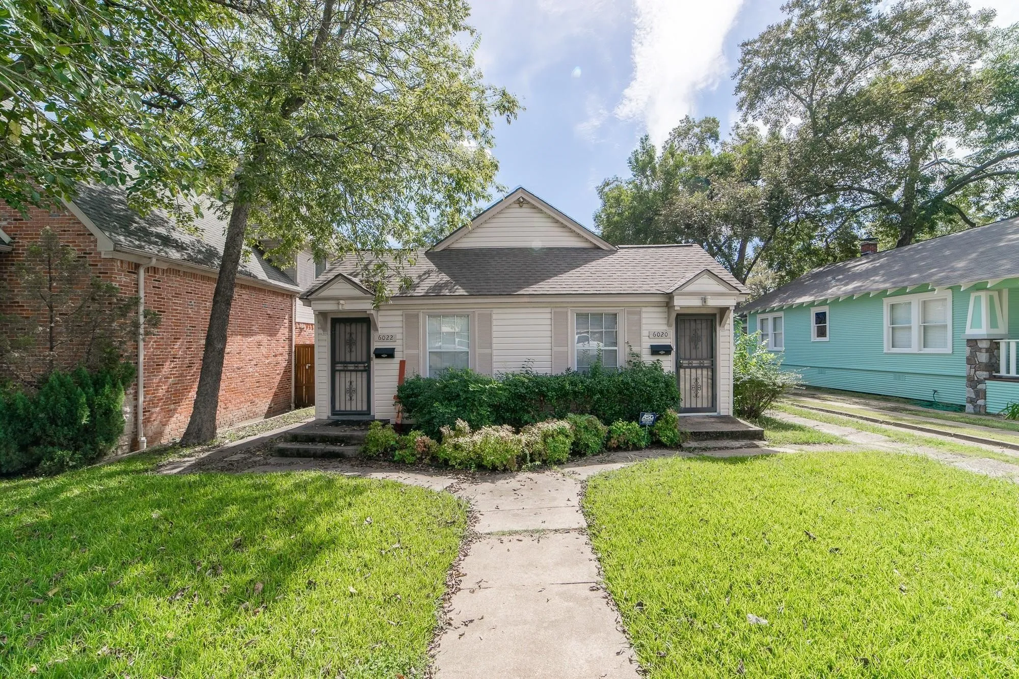 Duplex For Rent