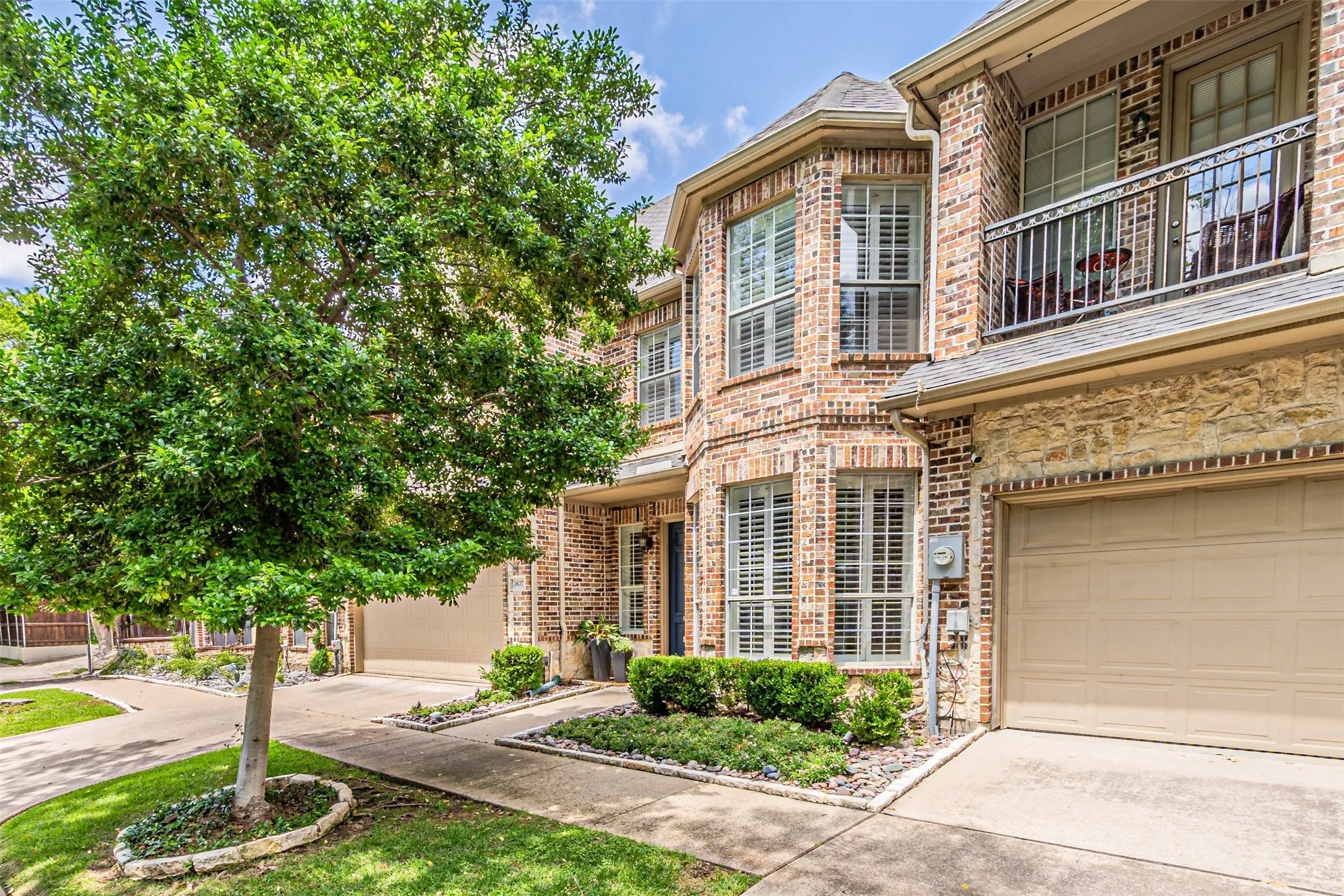 Single Family Residence For Sale