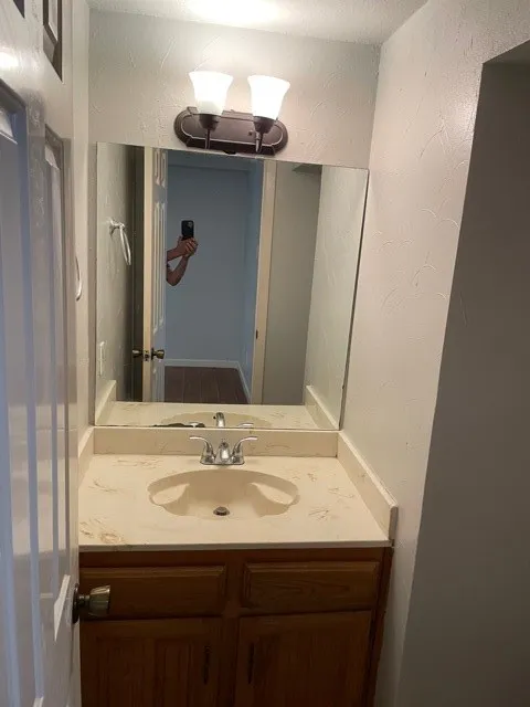 Condominium For Rent in Dallas County , 336 Melrose Drive 21C, Richardson, Texas 75080, 1 Bedroom, 2 Bathroom, Garage spaces, 940 Sqft, built in 1984, mls#21390361, Real Estate Agent in Richardson, Homes For Rent in Dallas county, Homes For Rent in Richardson, Realtor in Richardson Texas, Real Estate Brokerage Independent Realty Texas, Luminita Cordes Realtor