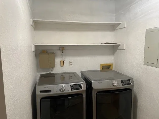 Condominium For Rent in Dallas County , 336 Melrose Drive 21C, Richardson, Texas 75080, 1 Bedroom, 2 Bathroom, Garage spaces, 940 Sqft, built in 1984, mls#21390361, Real Estate Agent in Richardson, Homes For Rent in Dallas county, Homes For Rent in Richardson, Realtor in Richardson Texas, Real Estate Brokerage Independent Realty Texas, Luminita Cordes Realtor