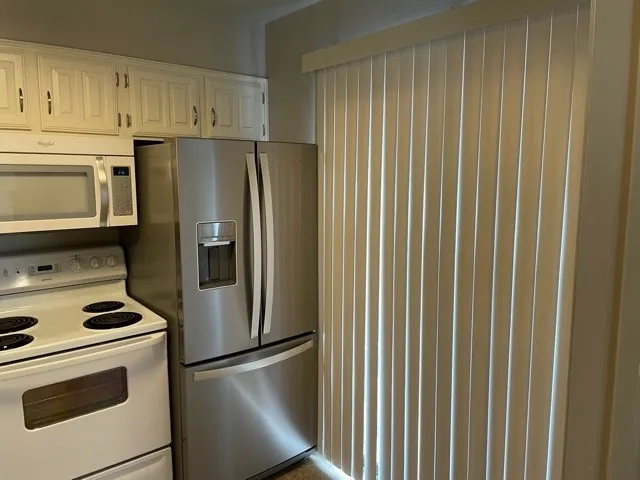 Condominium For Rent in Dallas County , 336 Melrose Drive 21C, Richardson, Texas 75080, 1 Bedroom, 2 Bathroom, Garage spaces, 940 Sqft, built in 1984, mls#21390361, Real Estate Agent in Richardson, Homes For Rent in Dallas county, Homes For Rent in Richardson, Realtor in Richardson Texas, Real Estate Brokerage Independent Realty Texas, Luminita Cordes Realtor