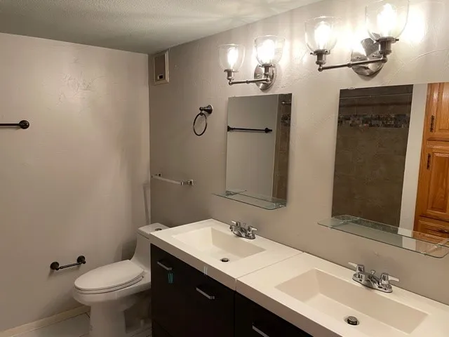 Condominium For Rent in Dallas County , 336 Melrose Drive 21C, Richardson, Texas 75080, 1 Bedroom, 2 Bathroom, Garage spaces, 940 Sqft, built in 1984, mls#21390361, Real Estate Agent in Richardson, Homes For Rent in Dallas county, Homes For Rent in Richardson, Realtor in Richardson Texas, Real Estate Brokerage Independent Realty Texas, Luminita Cordes Realtor