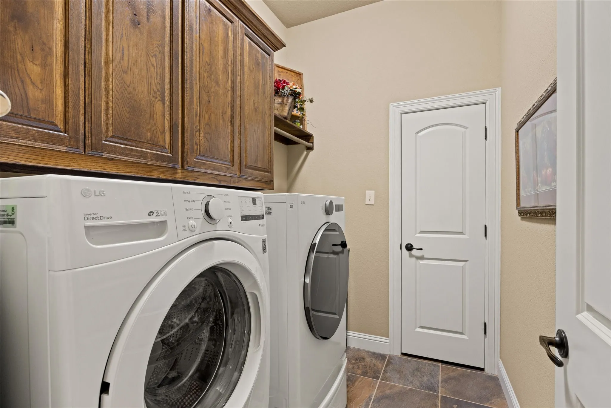 Single Family Residence For Sale in Parker County , 218 Hidden Creek Loop, Weatherford, Texas 76085, 3 Bedroom, 2 Bathroom, 2 Garage spaces, 2,486 Sqft, built in 2013, mls#21389584, Real Estate Agent in Weatherford, Homes For Sale in Parker county, Homes For Sale in Weatherford, Realtor in Weatherford Texas, Real Estate Brokerage Independent Realty Texas, Luminita Cordes Realtor