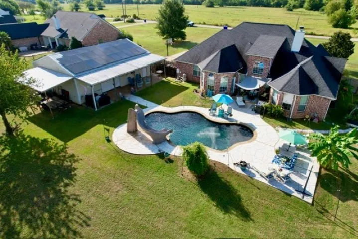 Single Family Residence For Sale in Smith County , 12606 County Road 1260, Bullard, Texas 75757, 4 Bedroom, 4 Bathroom, 4 Garage spaces, 3,000 Sqft, built in 2005, mls#21390368, Real Estate Agent in Bullard, Homes For Sale in Smith county, Homes For Sale in Bullard, Realtor in Bullard Texas, Real Estate Brokerage Independent Realty Texas, Luminita Cordes Realtor