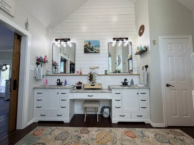Single Family Residence For Sale in Smith County , 12606 County Road 1260, Bullard, Texas 75757, 4 Bedroom, 4 Bathroom, 4 Garage spaces, 3,000 Sqft, built in 2005, mls#21390368, Real Estate Agent in Bullard, Homes For Sale in Smith county, Homes For Sale in Bullard, Realtor in Bullard Texas, Real Estate Brokerage Independent Realty Texas, Luminita Cordes Realtor